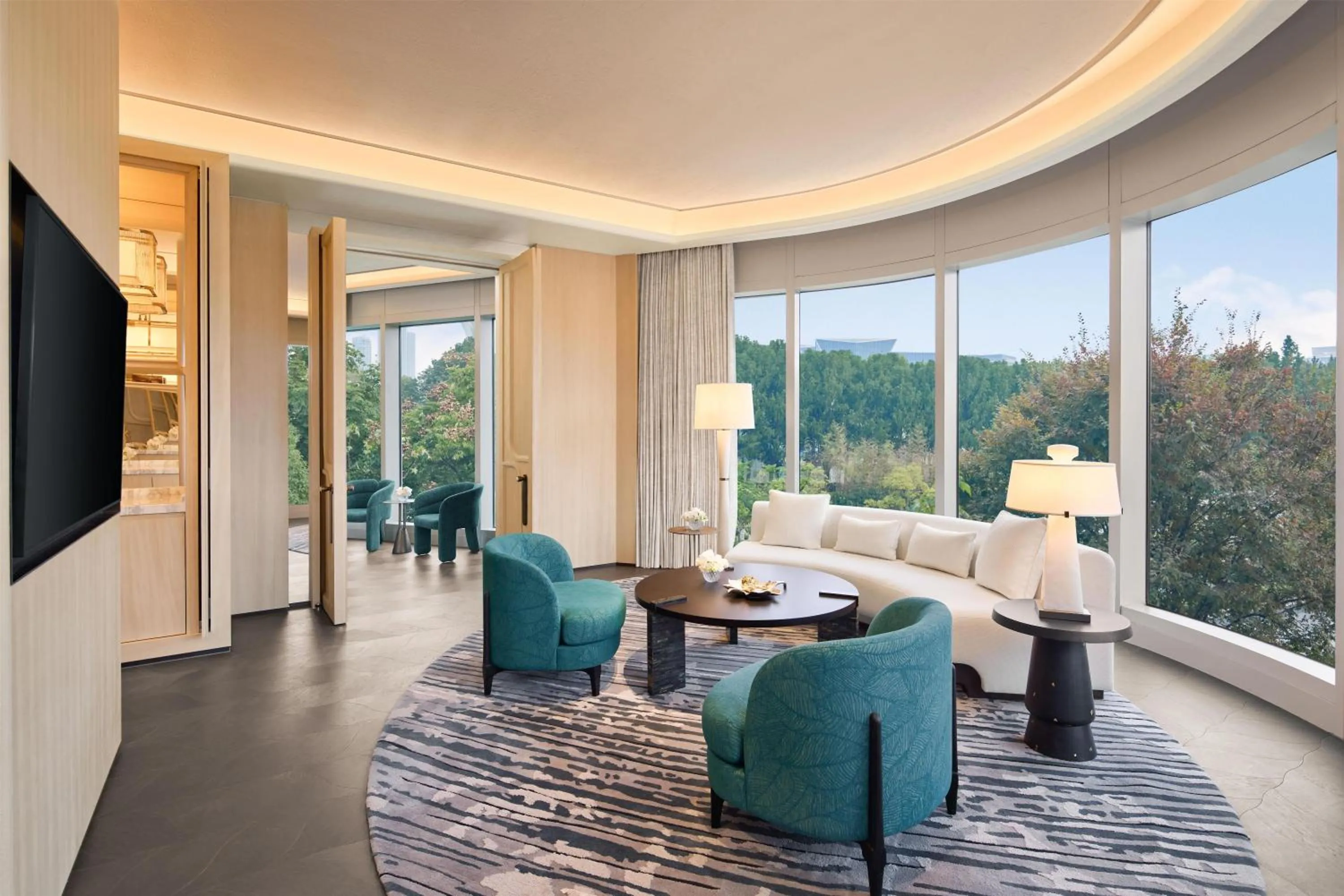 Meeting/conference room in Waldorf Astoria Shanghai Qiantan