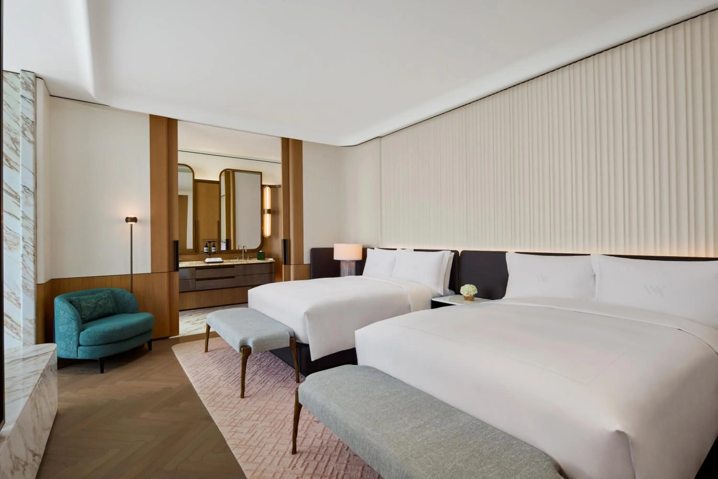 Bed in Waldorf Astoria Shanghai Qiantan