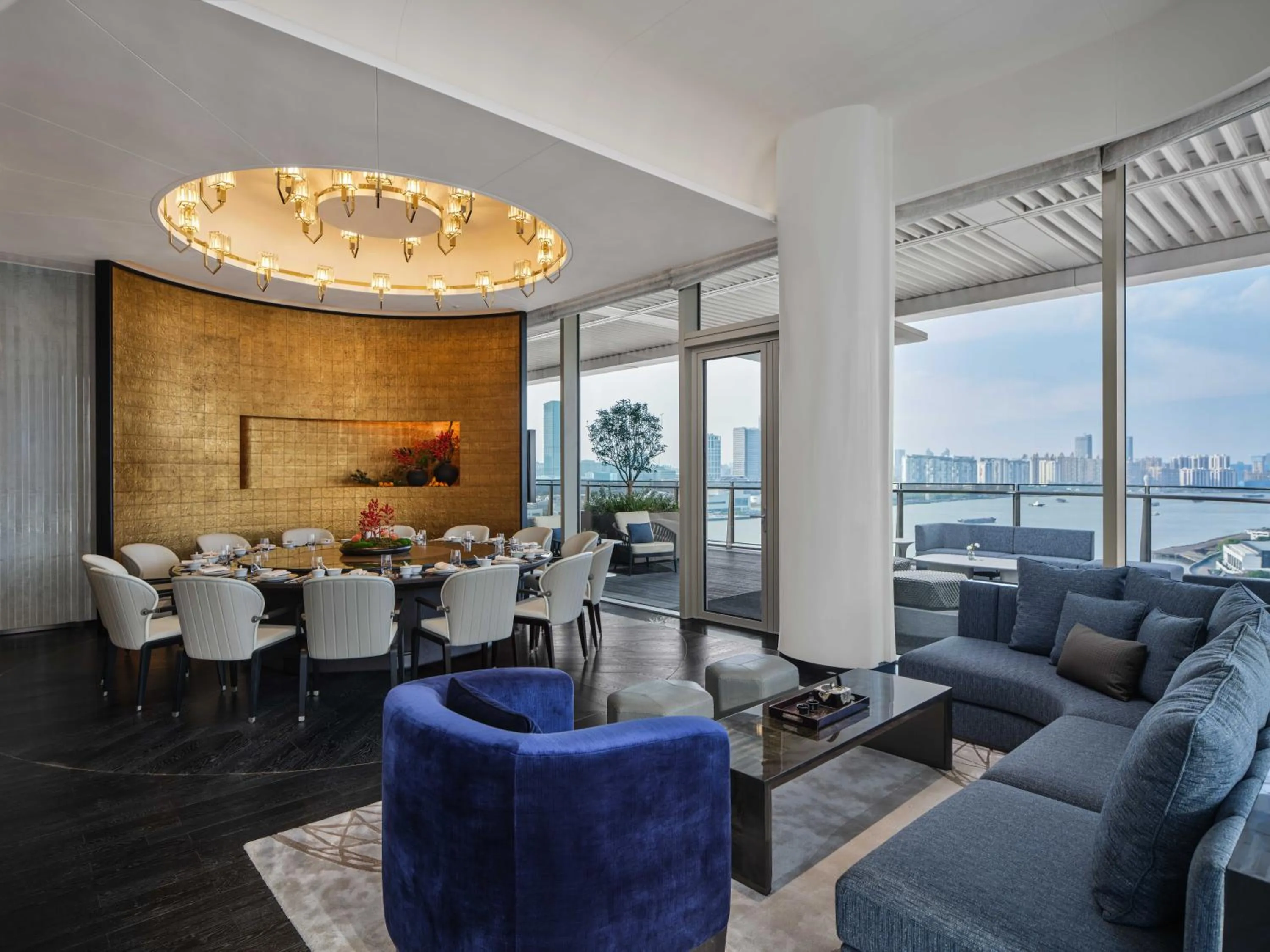 Restaurant/places to eat in Waldorf Astoria Shanghai Qiantan