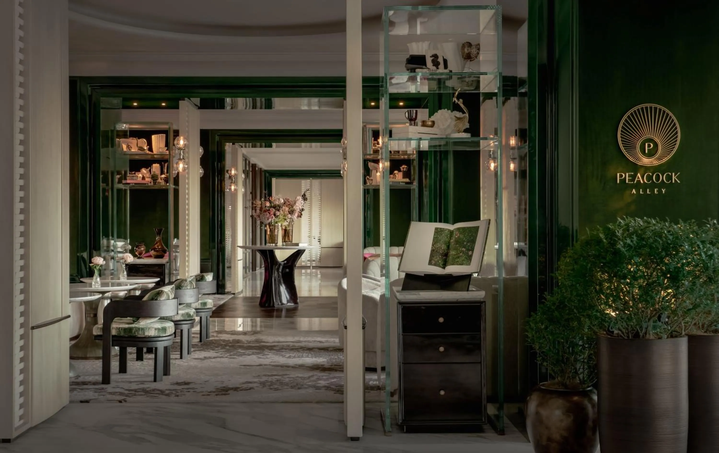 Restaurant/places to eat in Waldorf Astoria Shanghai Qiantan