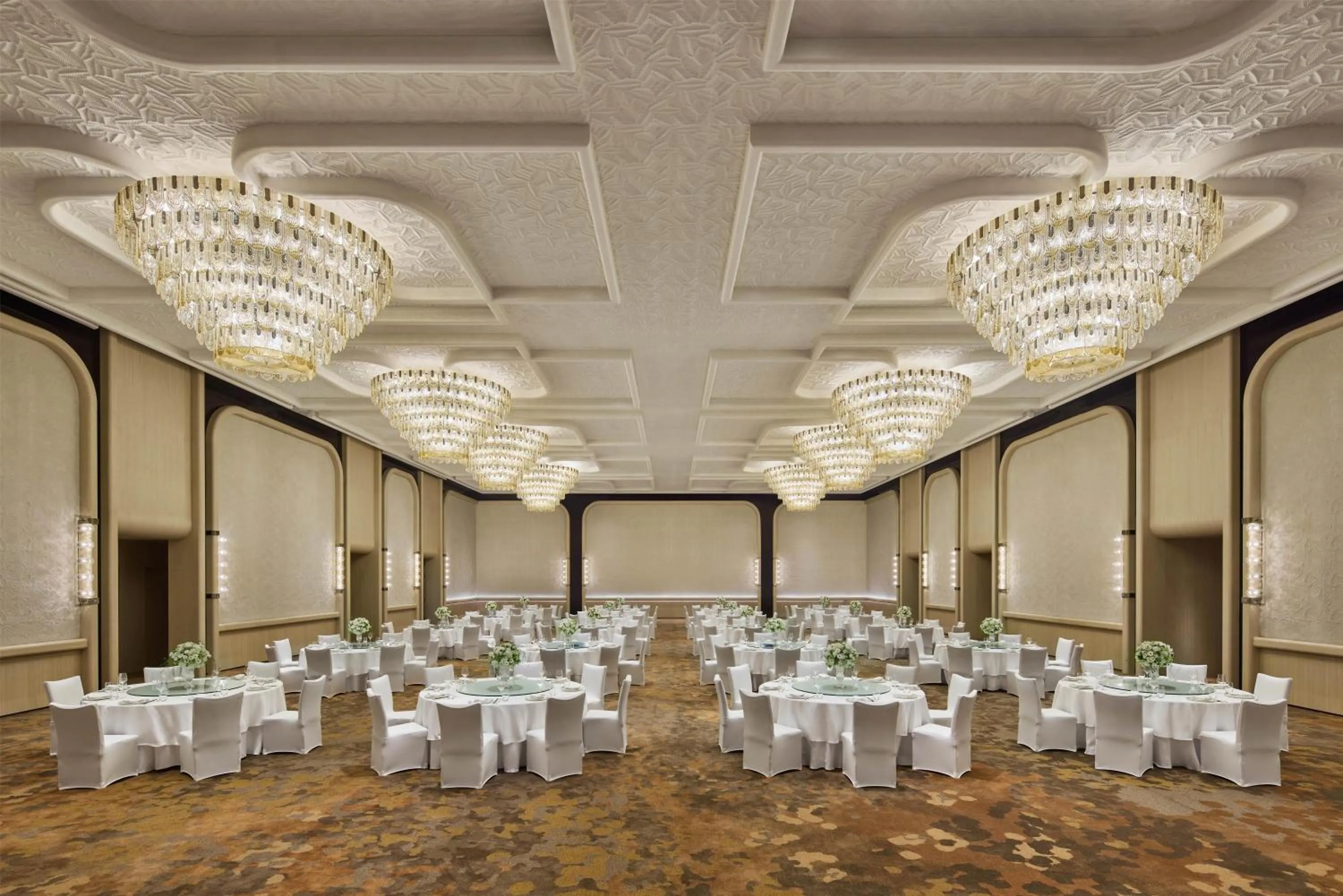 Meeting/conference room in Waldorf Astoria Shanghai Qiantan