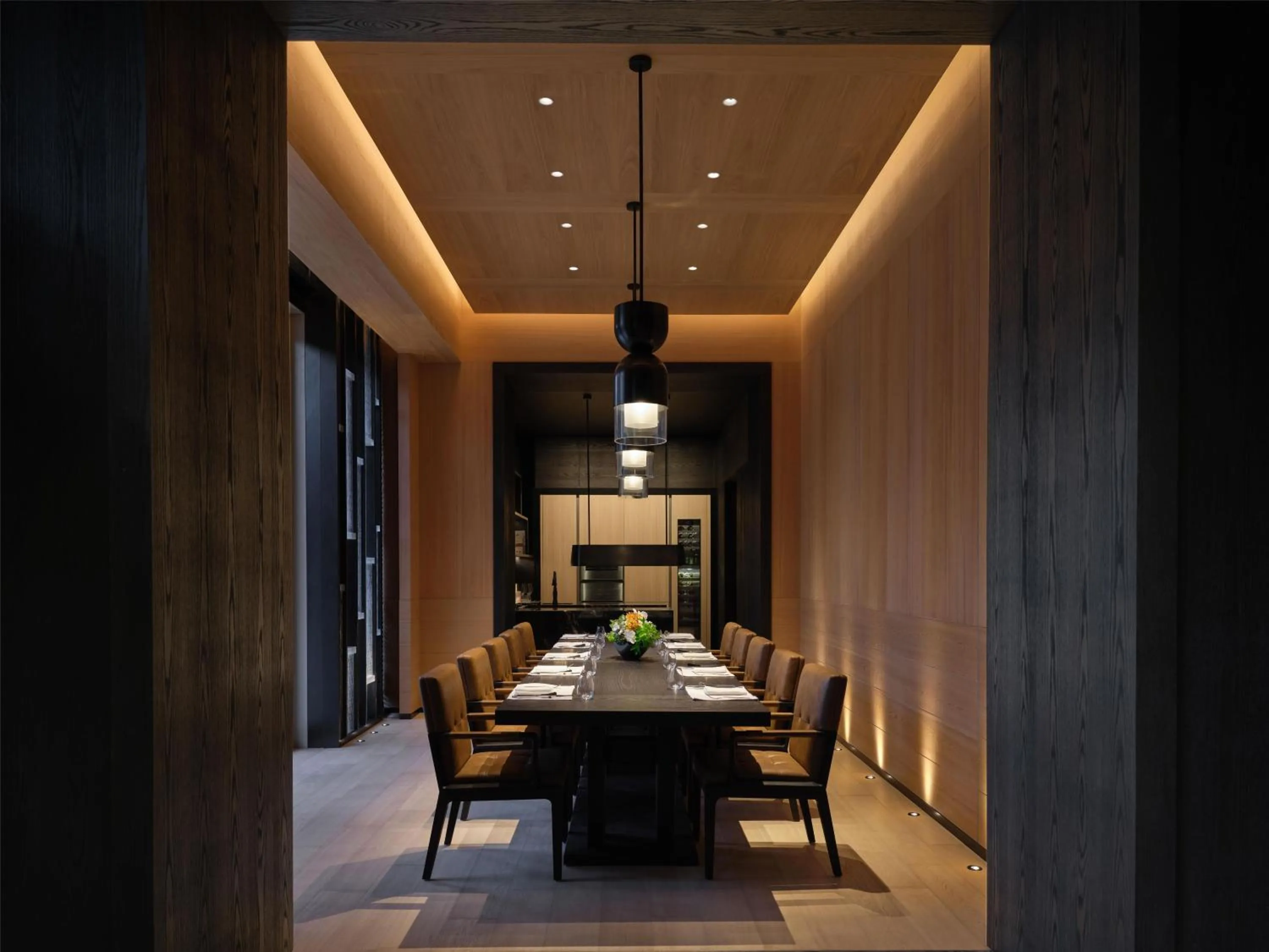 Dining area in Waldorf Astoria Shanghai Qiantan