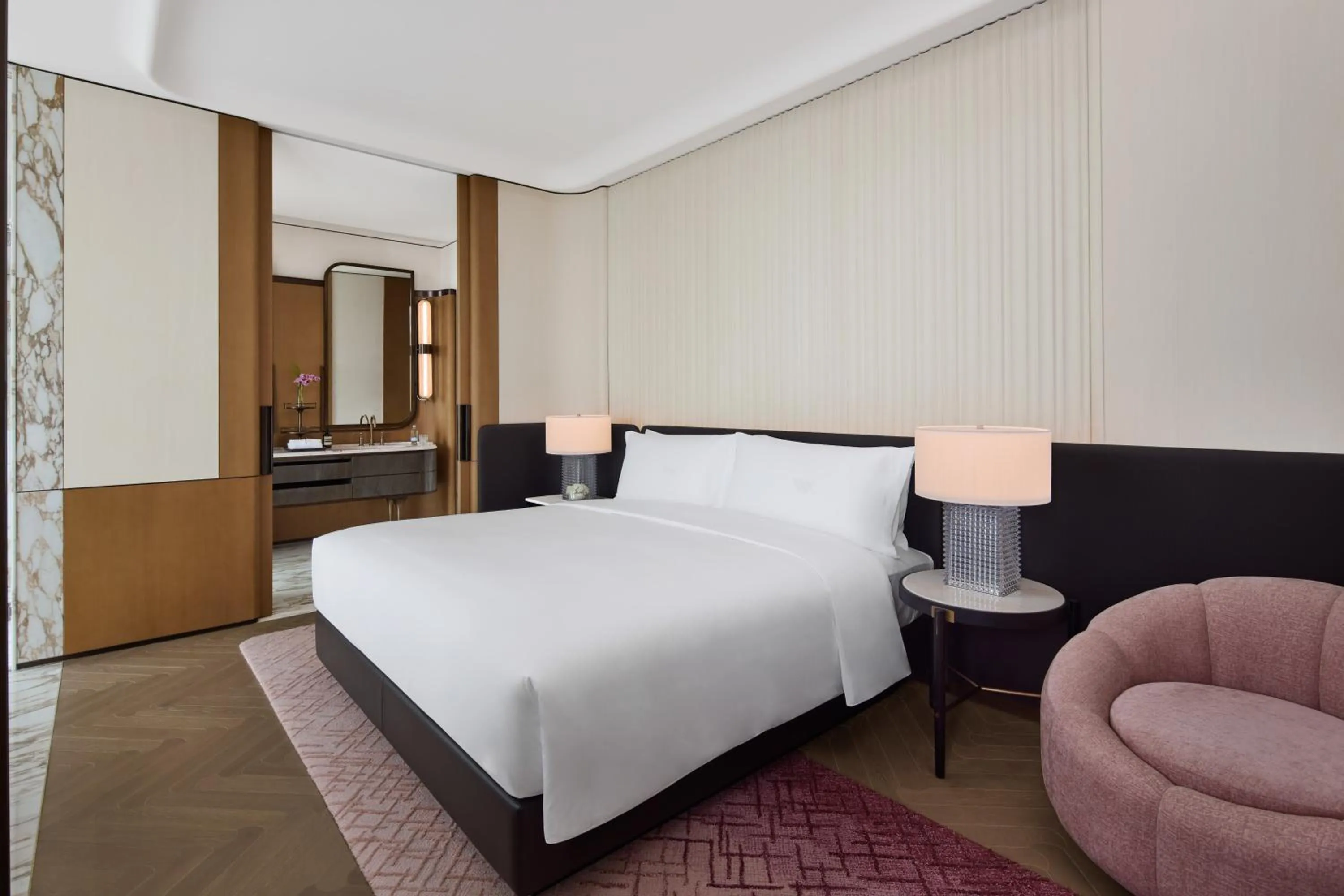 Bedroom, Bed in Waldorf Astoria Shanghai Qiantan