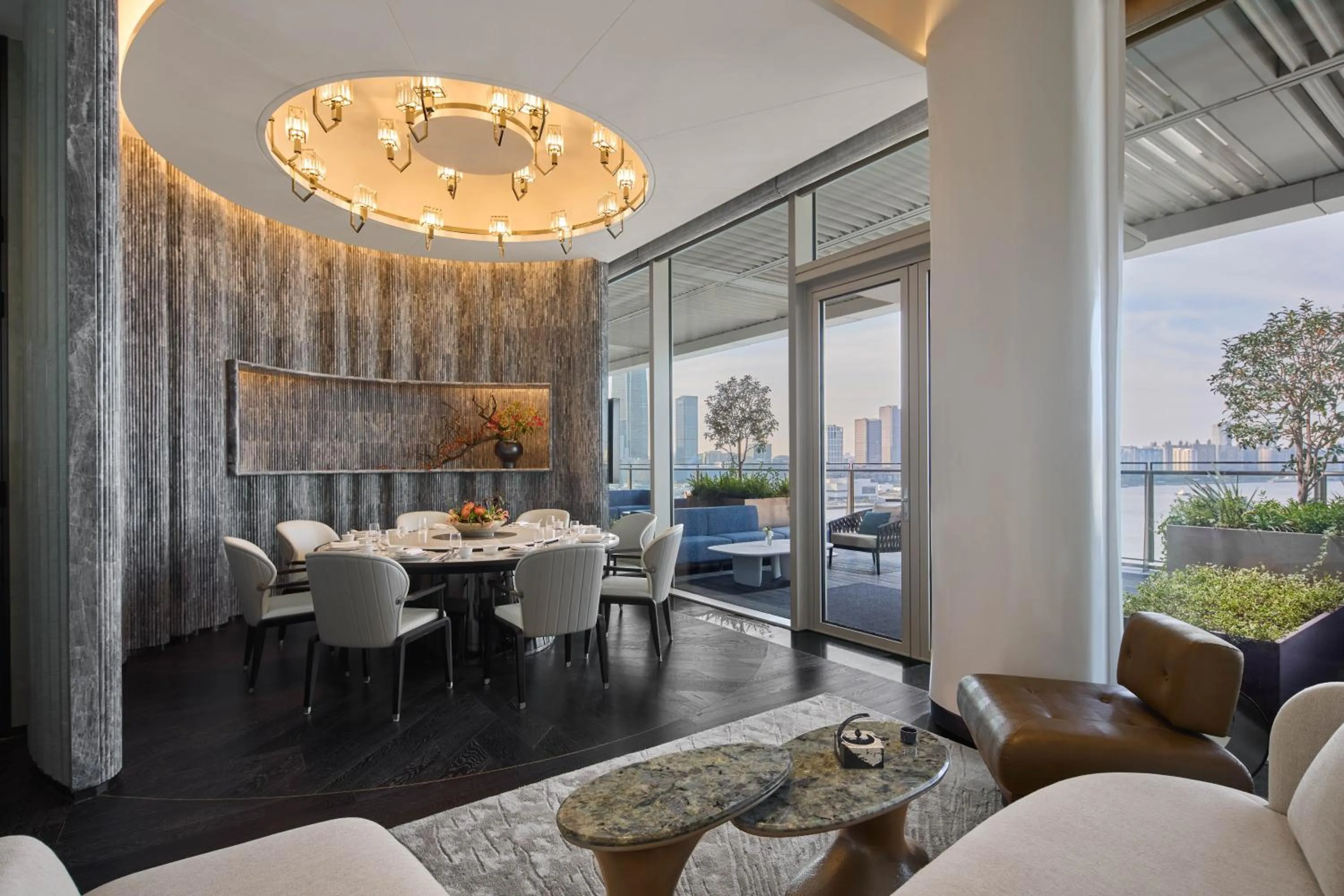 Restaurant/places to eat in Waldorf Astoria Shanghai Qiantan