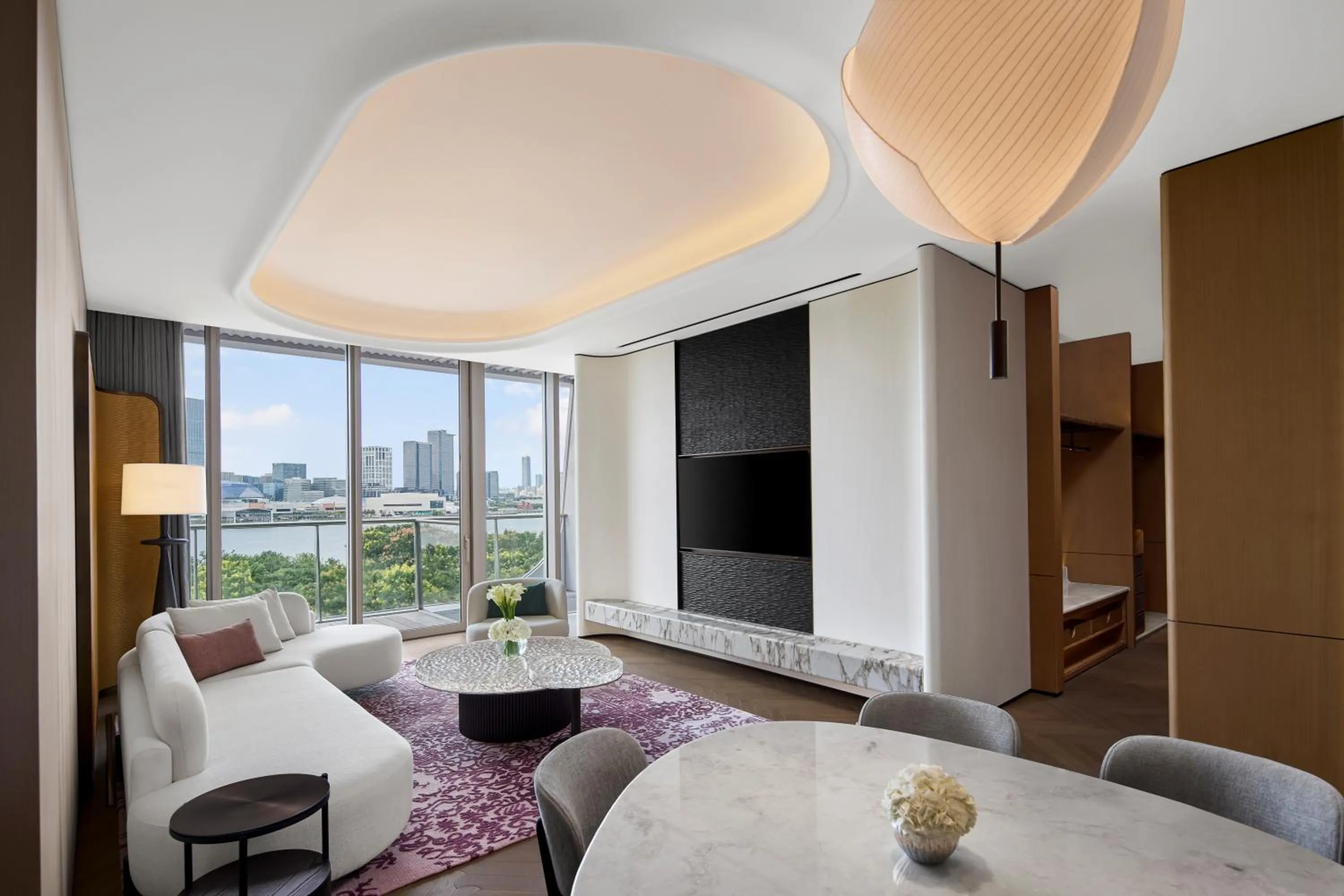 Living room in Waldorf Astoria Shanghai Qiantan