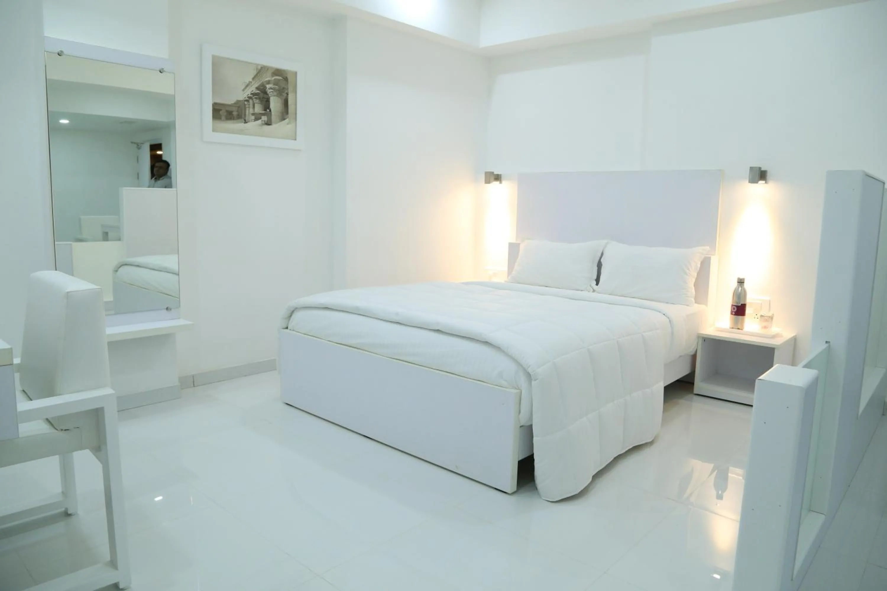 Photo of the whole room, Bed in Hotel Metropolis