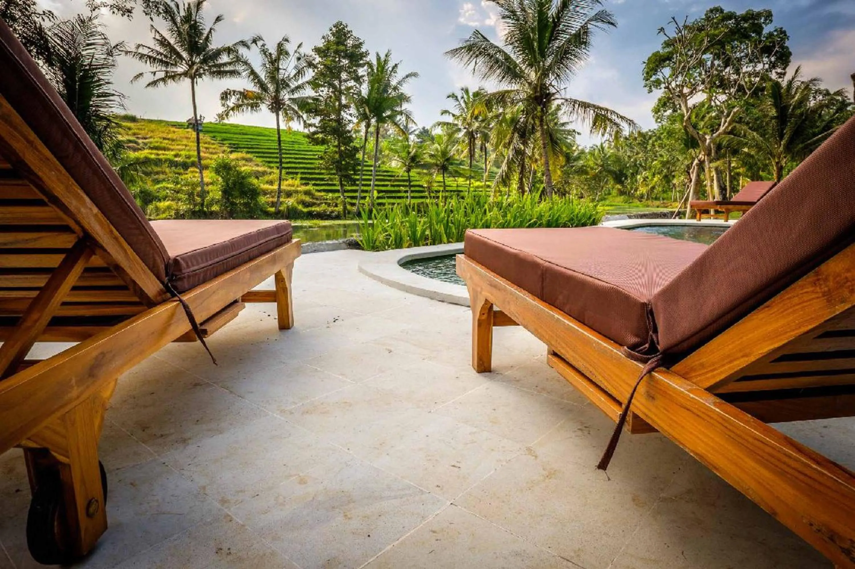 Swimming pool in Alam Taman Villa