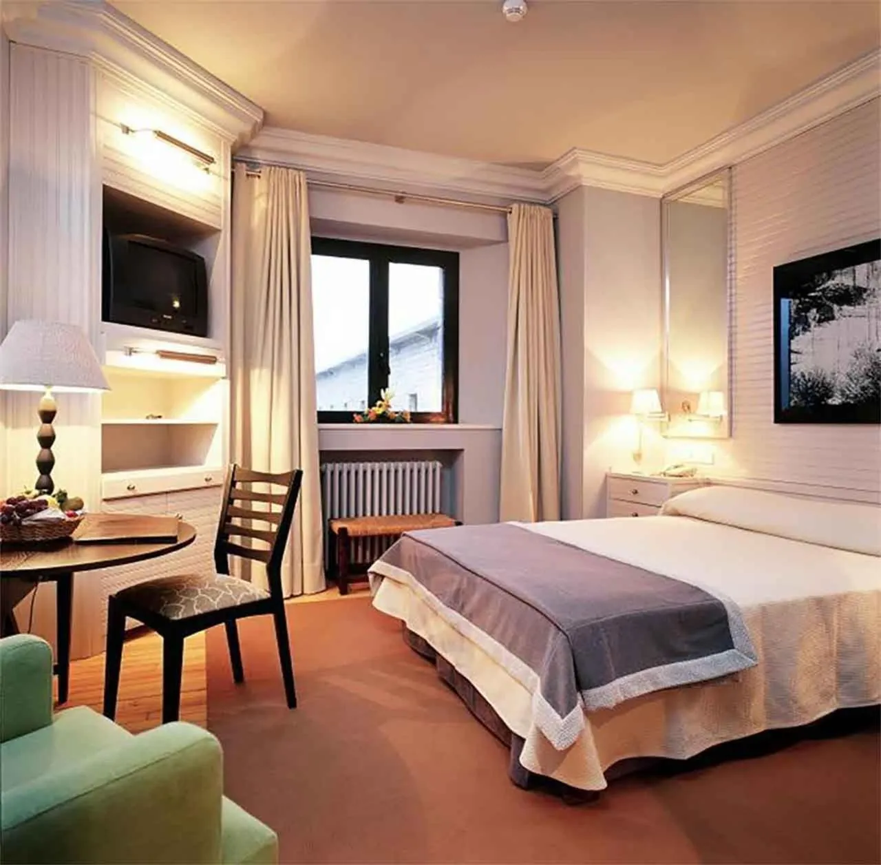 View (from property/room), Bed in Parador de Vielha