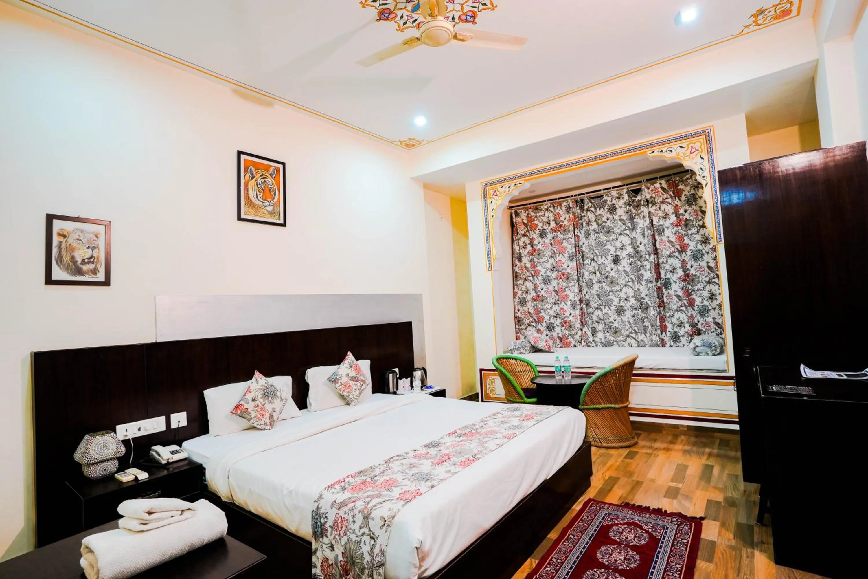 Bed in Rajputana Heritage