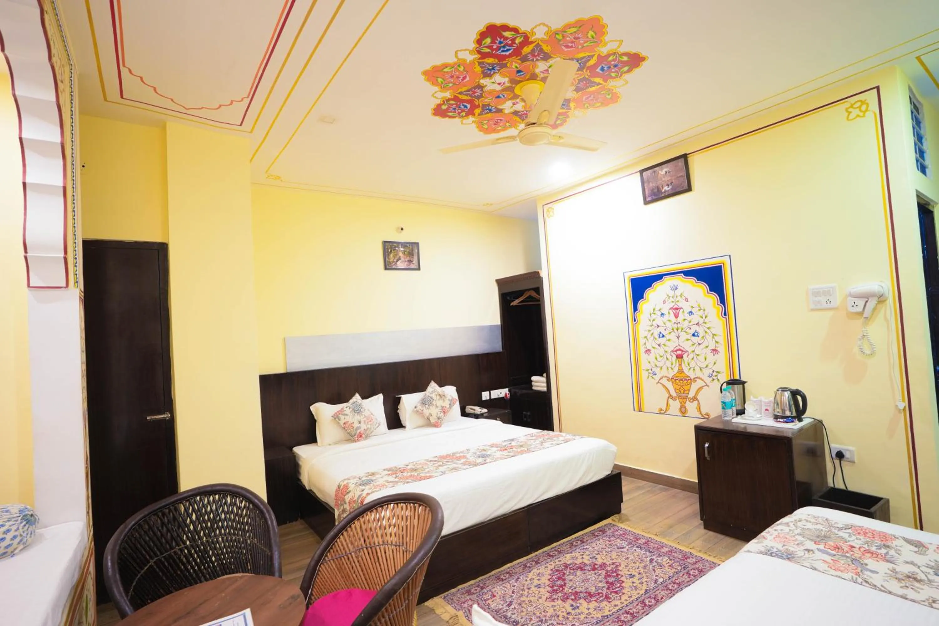 Bed in Rajputana Heritage