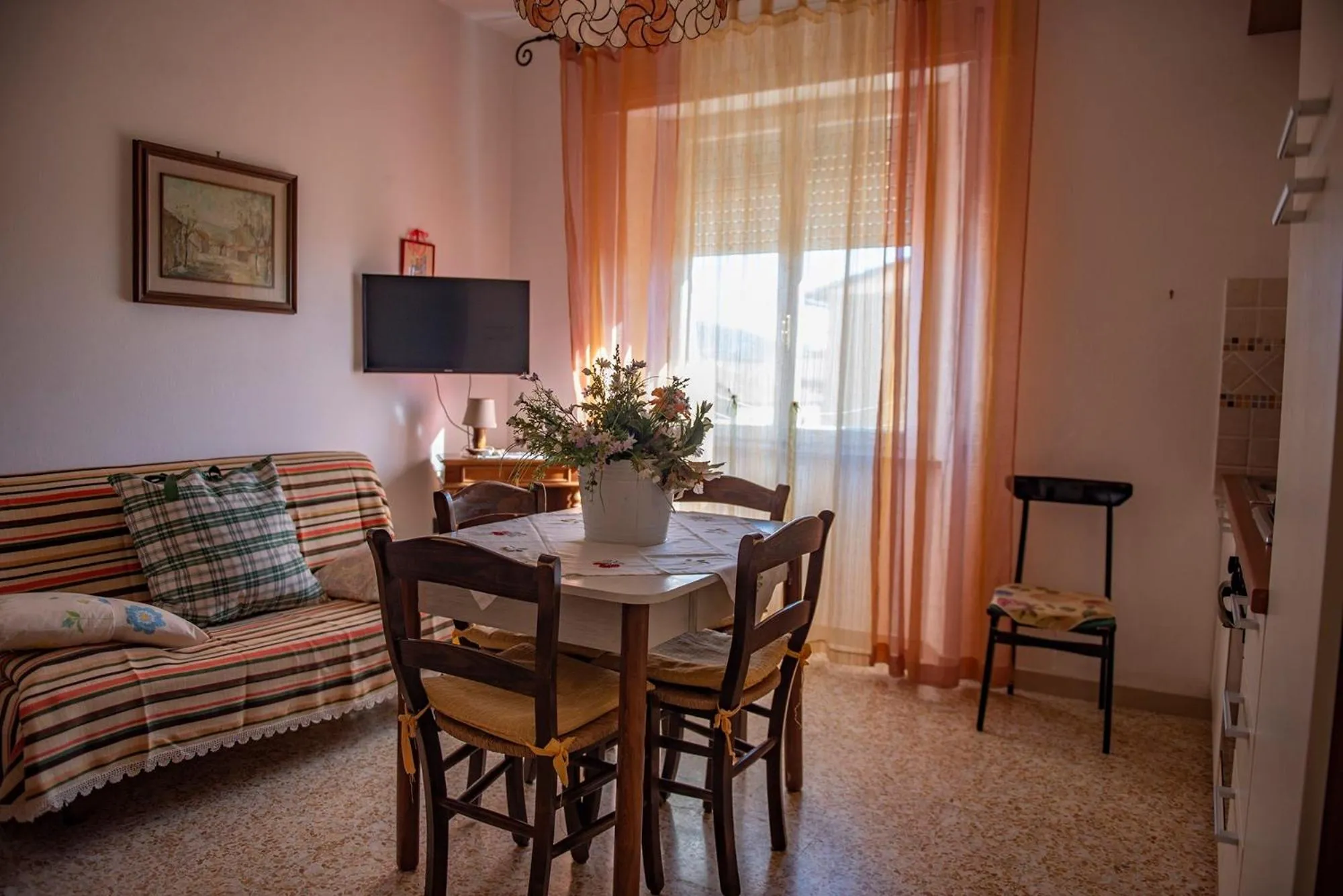 Living room in Cav Costa degli Etruschi