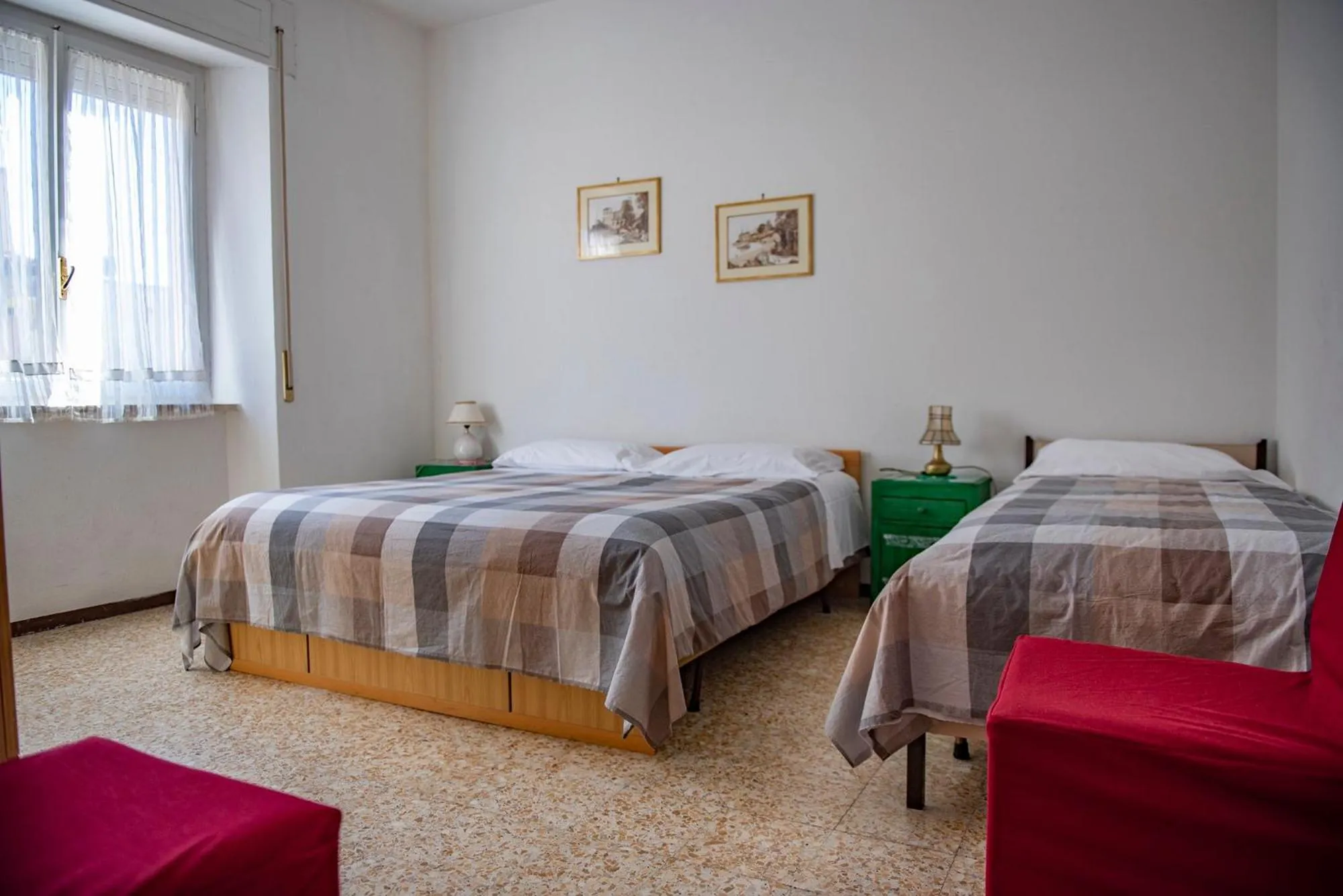 Photo of the whole room, Bed in Cav Costa degli Etruschi