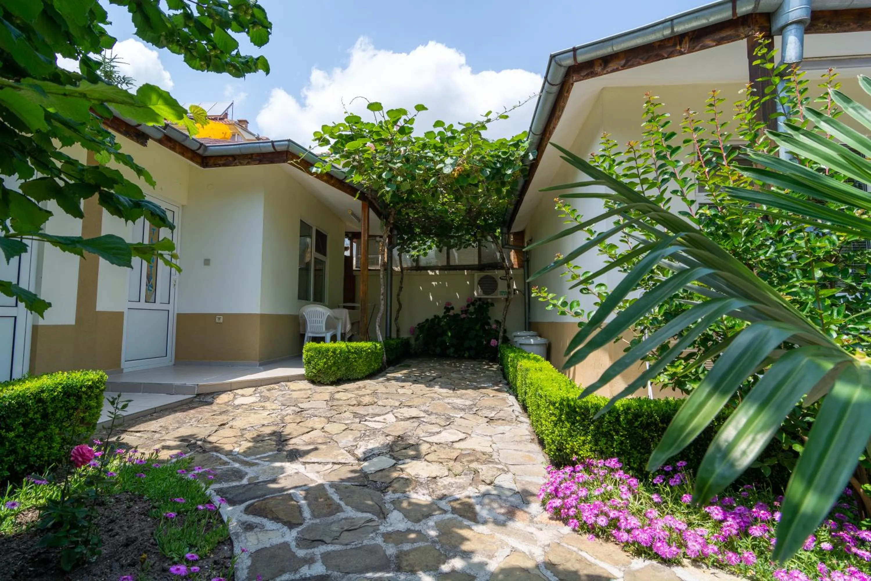 Property building in Atlantic Complex Ravda