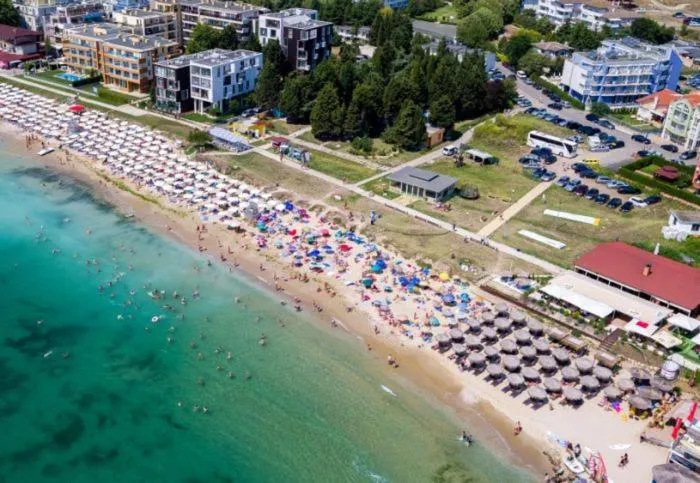 Nearby landmark in Atlantic Complex Ravda