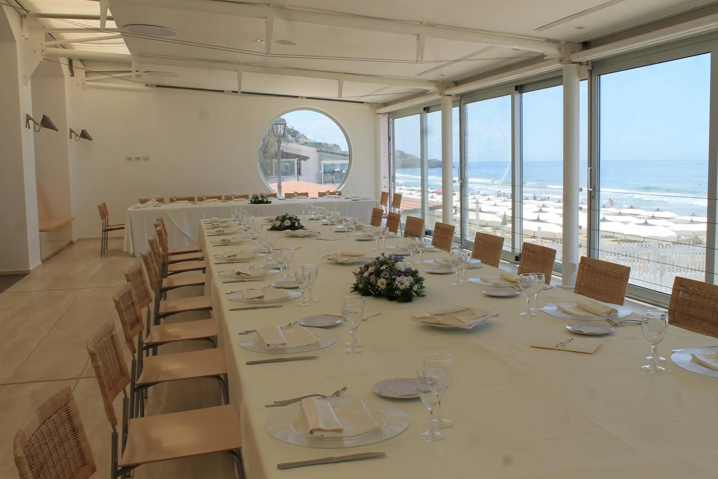 Lounge or bar in Hotel Amyclae