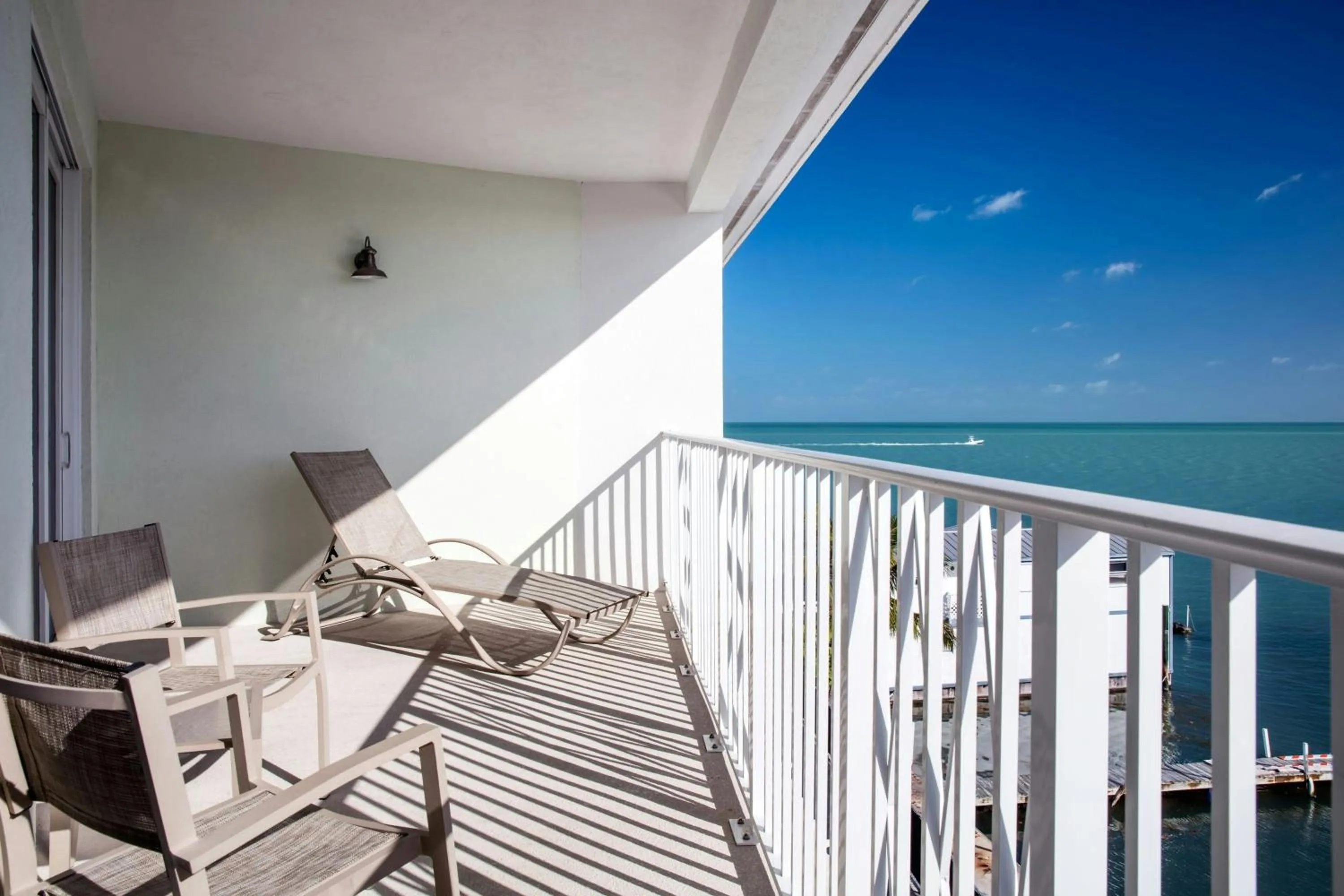 Photo of the whole room in Courtyard by Marriott Faro Blanco Resort