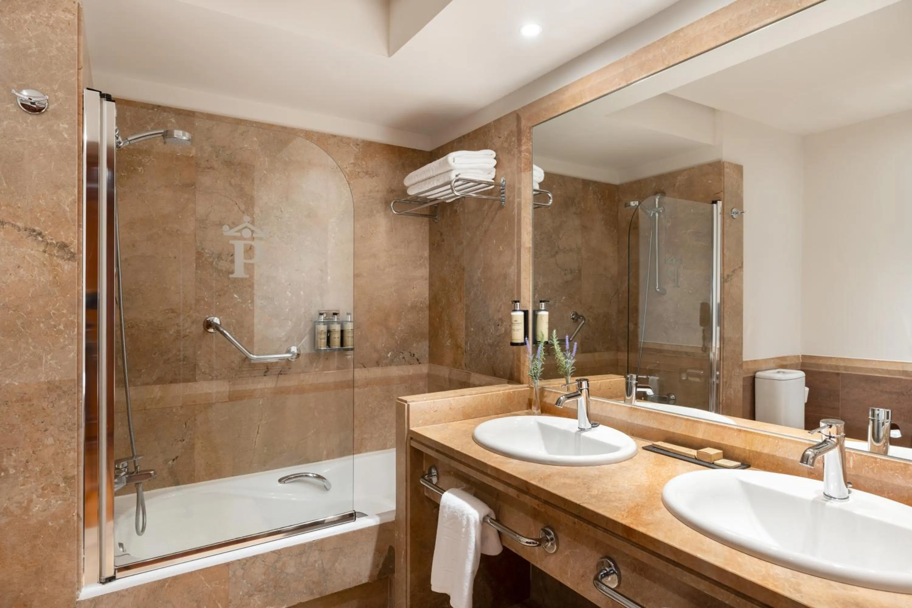 Bathroom in Parador de Calahorra