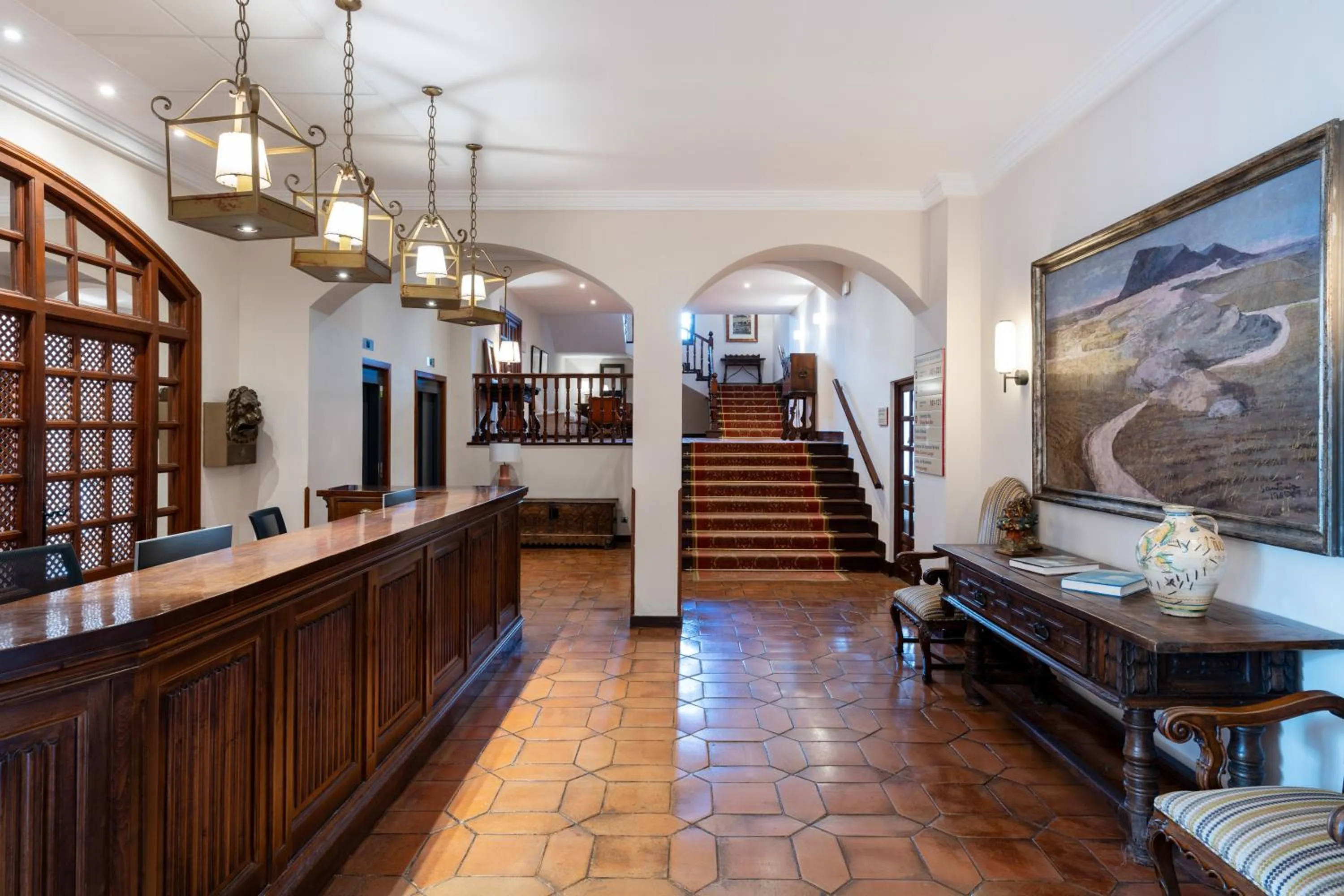 Lobby or reception in Parador de Calahorra