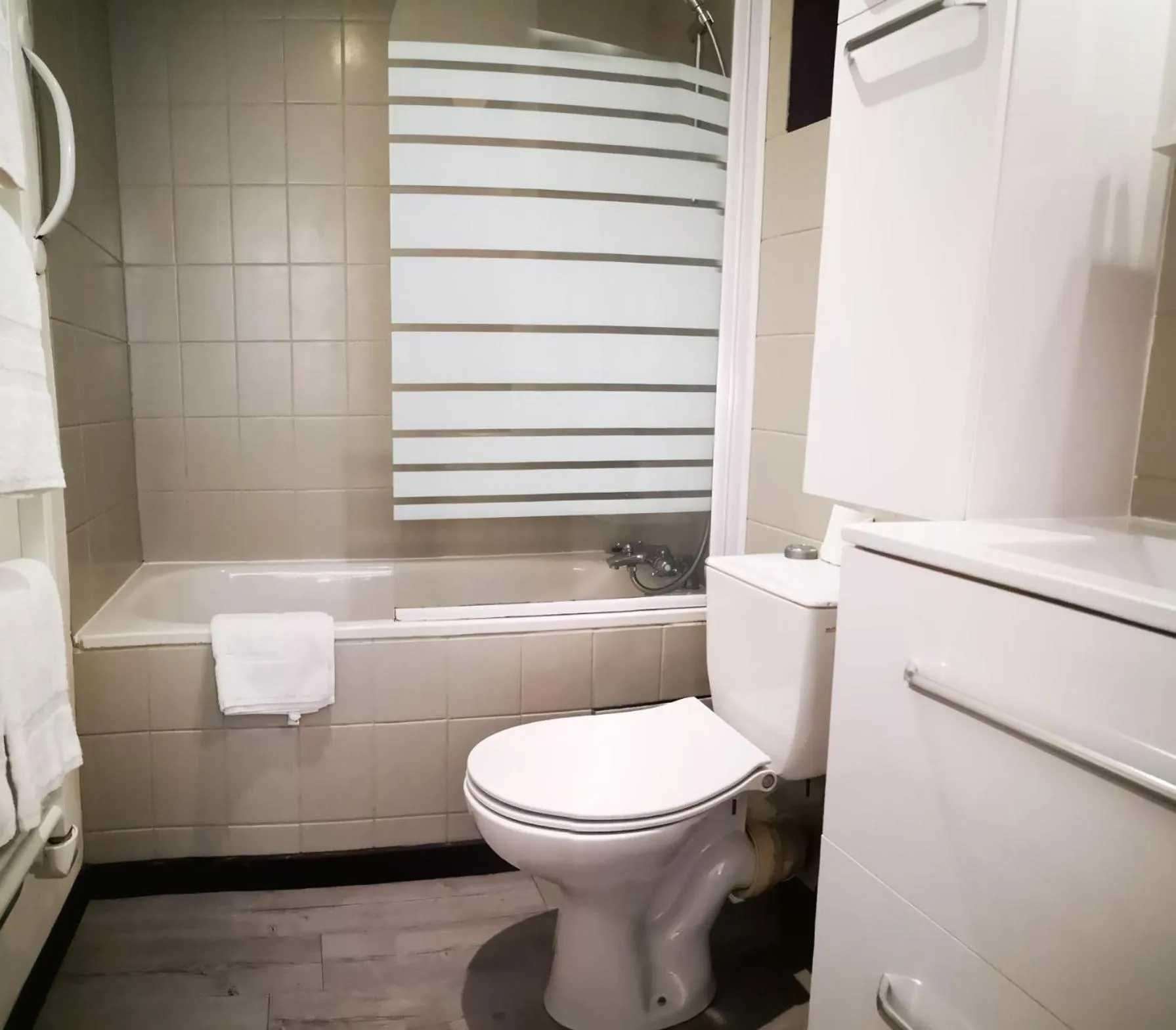 Toilet in Hotel des Abers