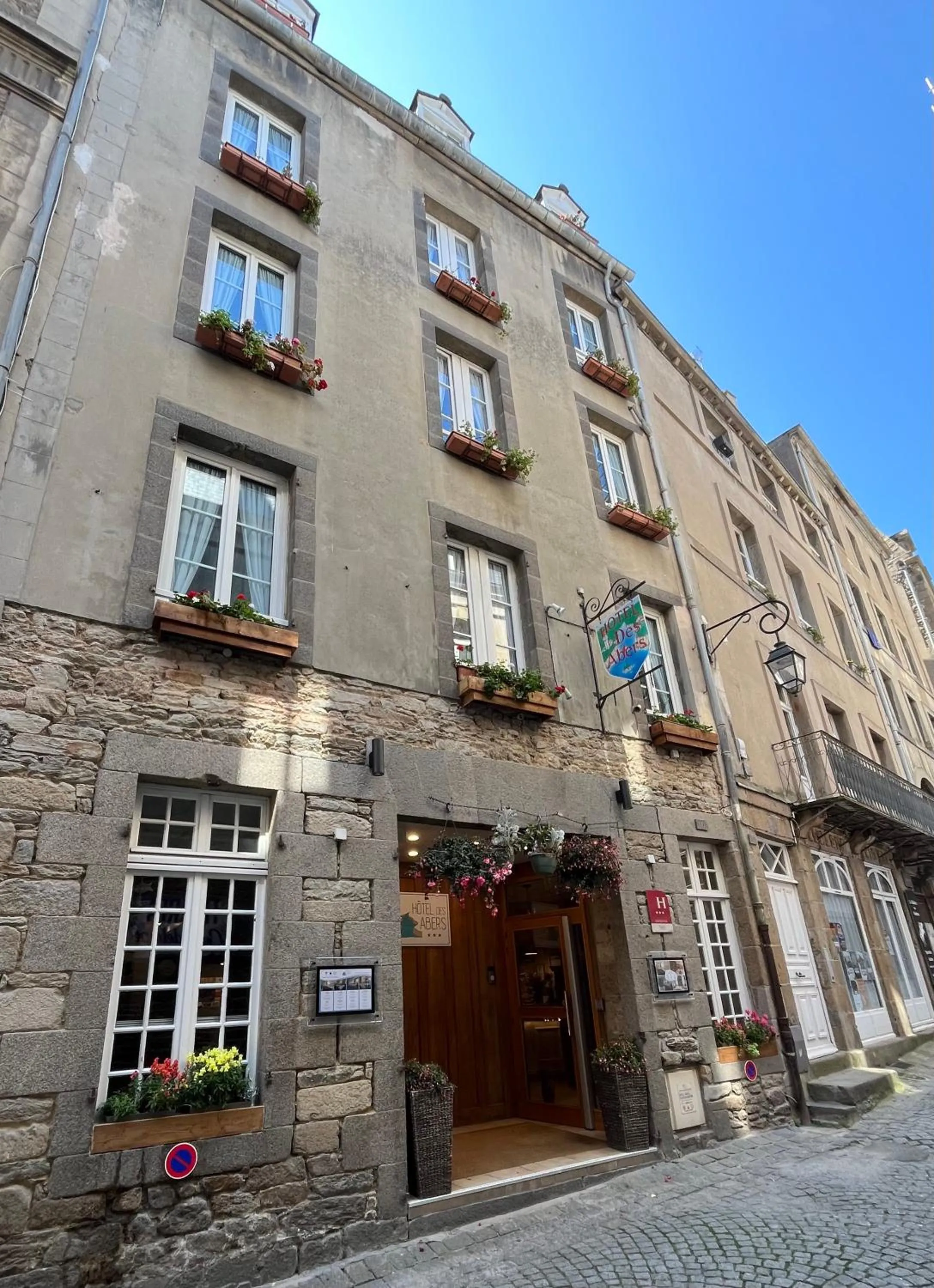 Property building in Hotel des Abers