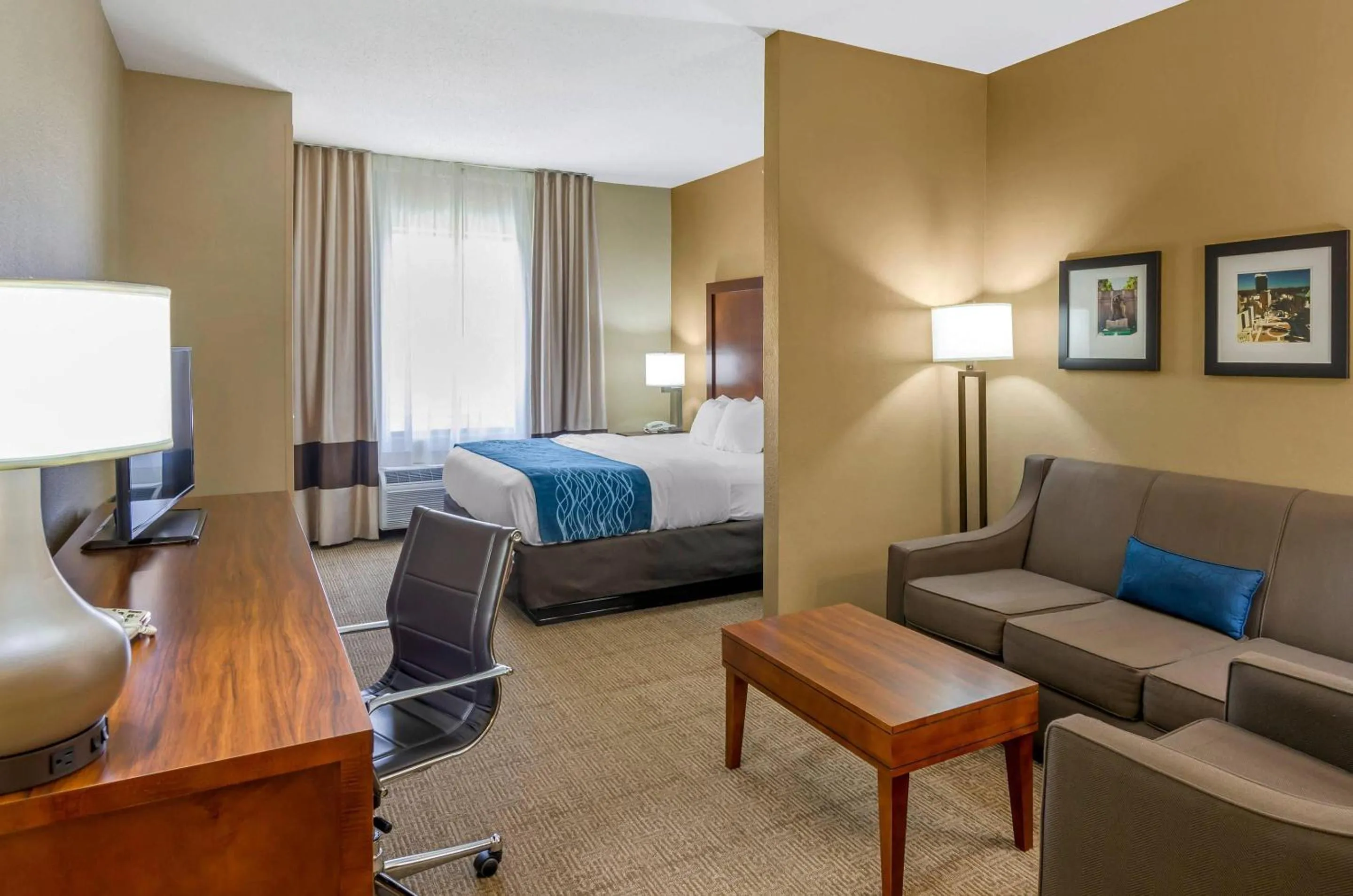 Bedroom, Bed in Comfort Inn & Suites Lynchburg Airport - University Area