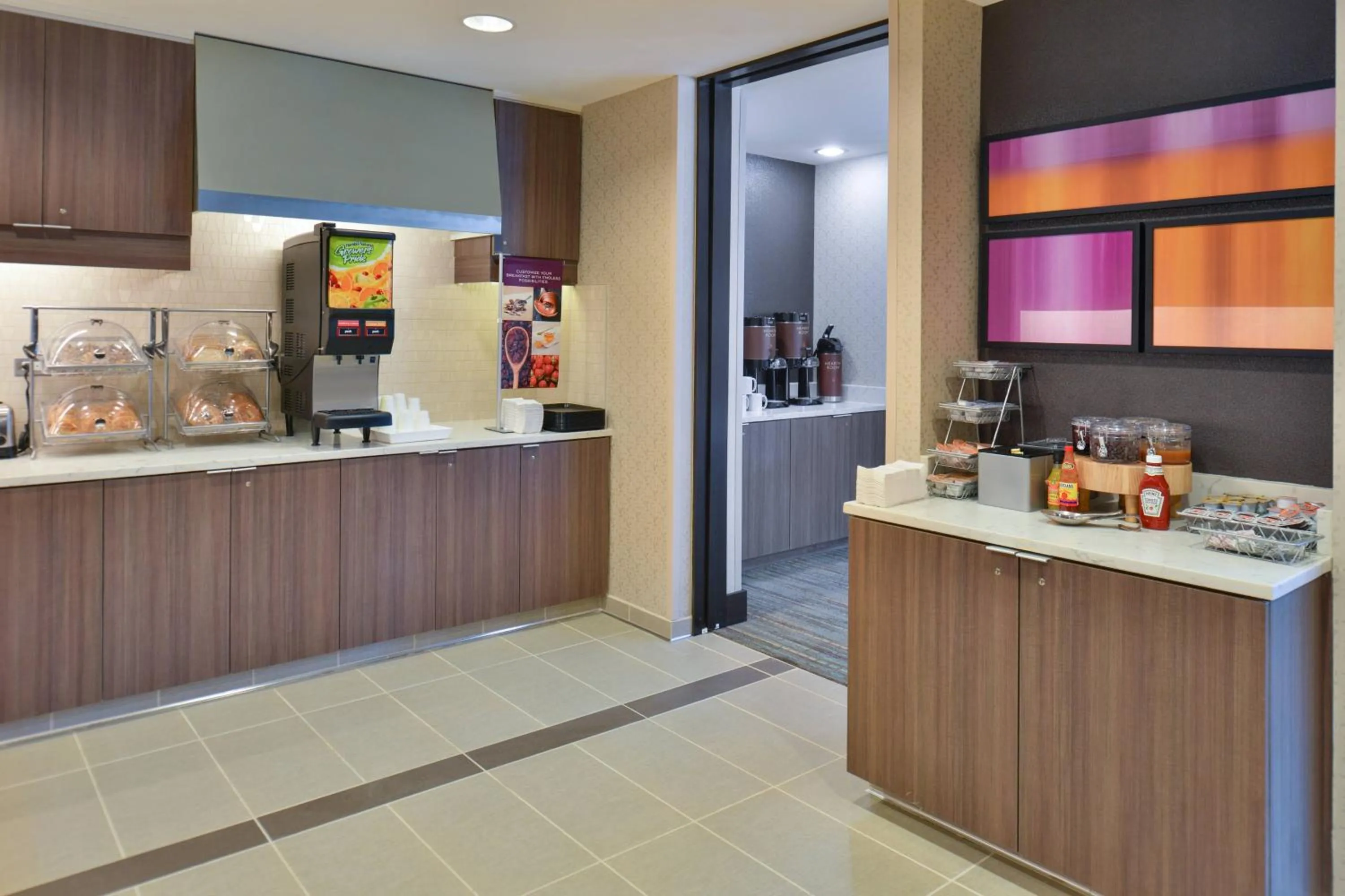 Breakfast in Residence Inn by Marriott Cedar Rapids South