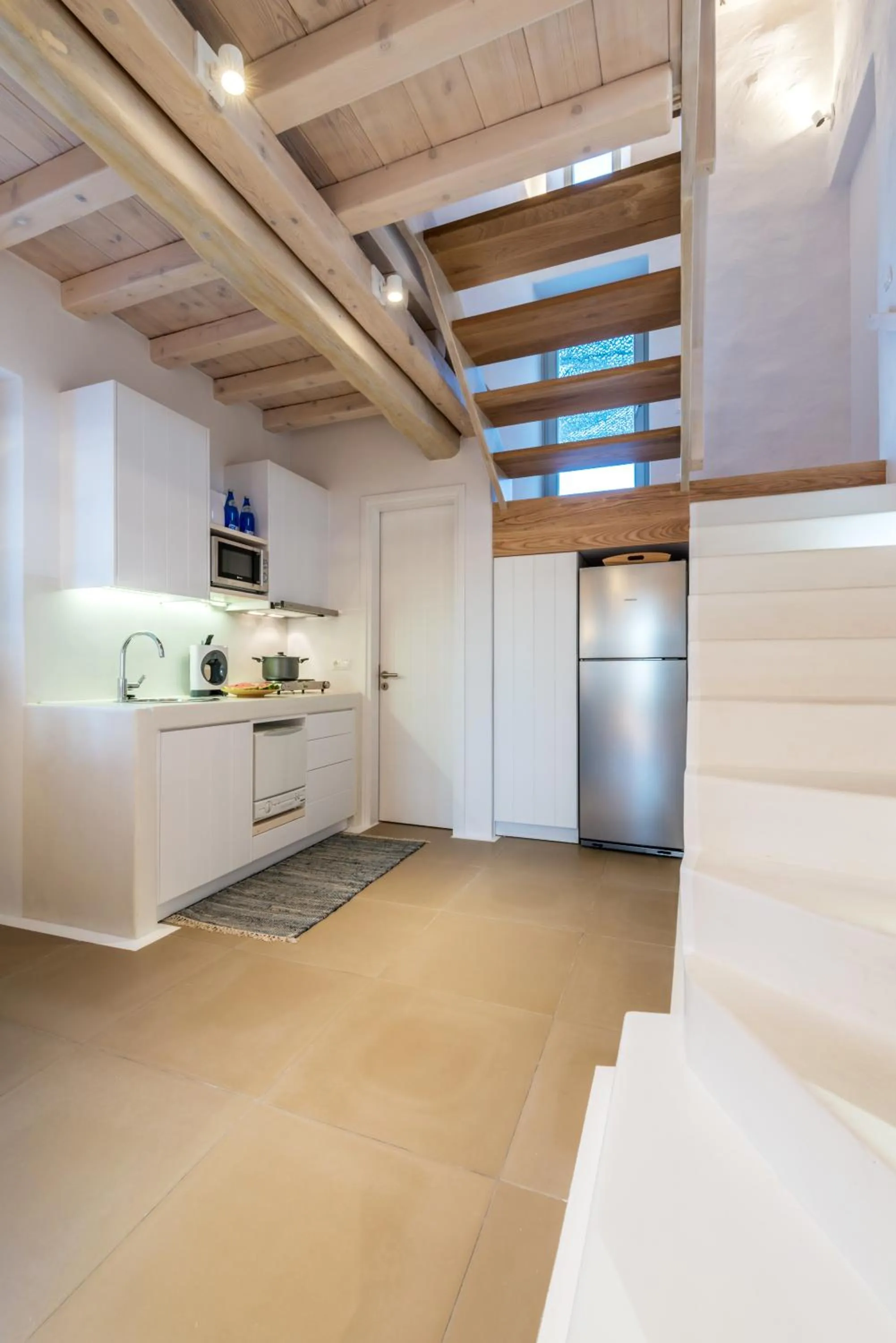 Kitchen or kitchenette in Cloud Blue