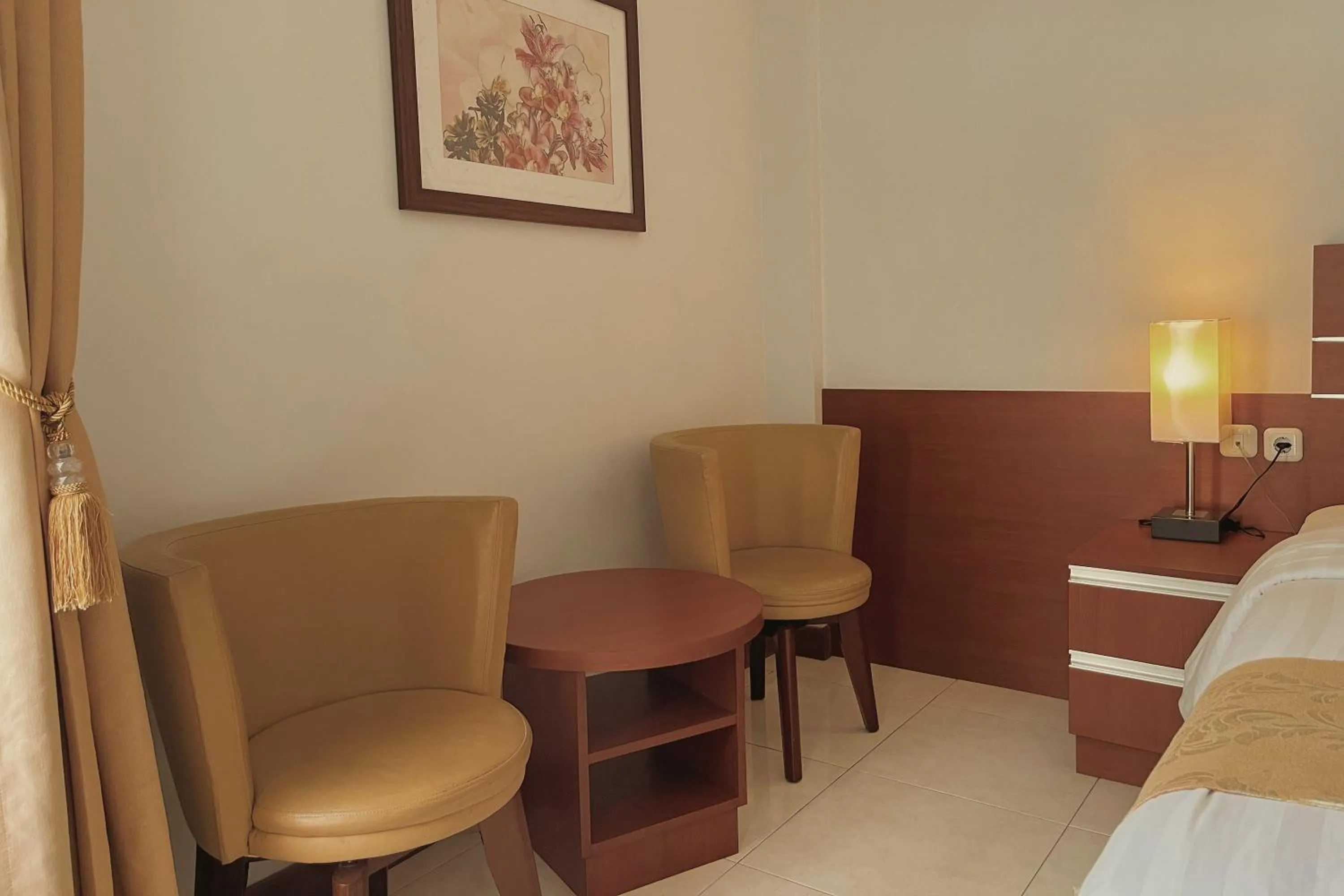 Bed in Ahadiat Hotel & Bungalow