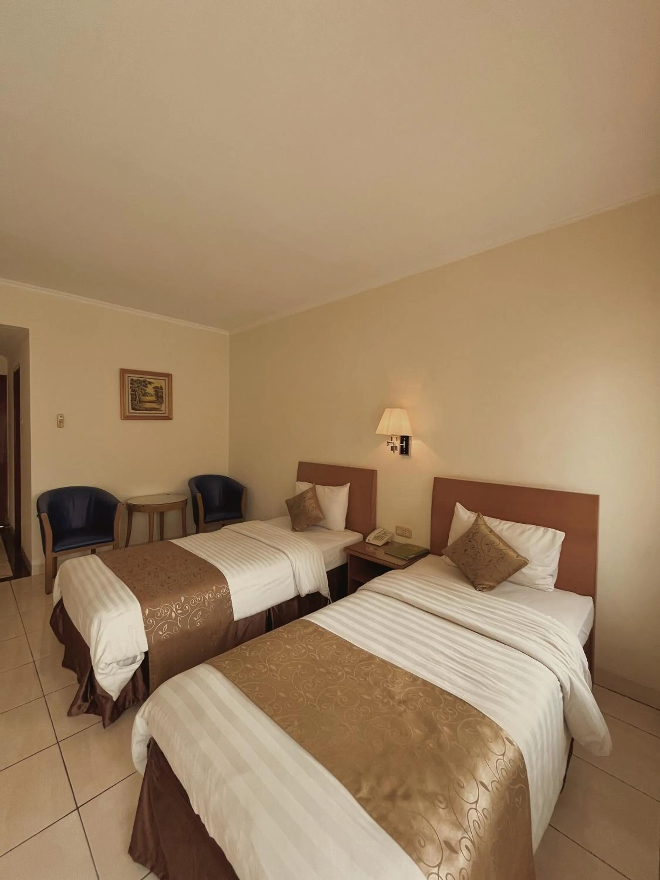 Bedroom, Bed in Ahadiat Hotel & Bungalow