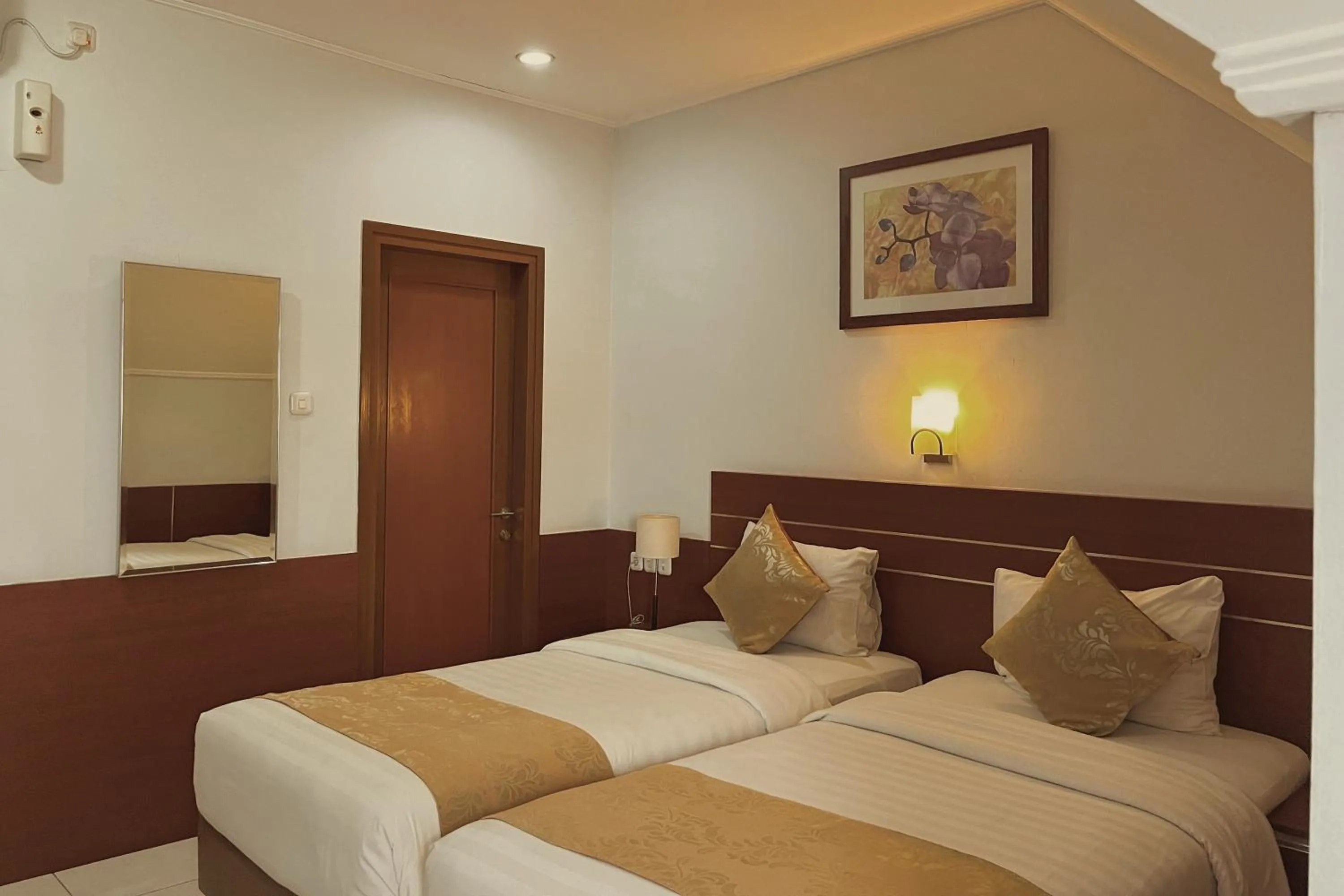 Bed in Ahadiat Hotel & Bungalow