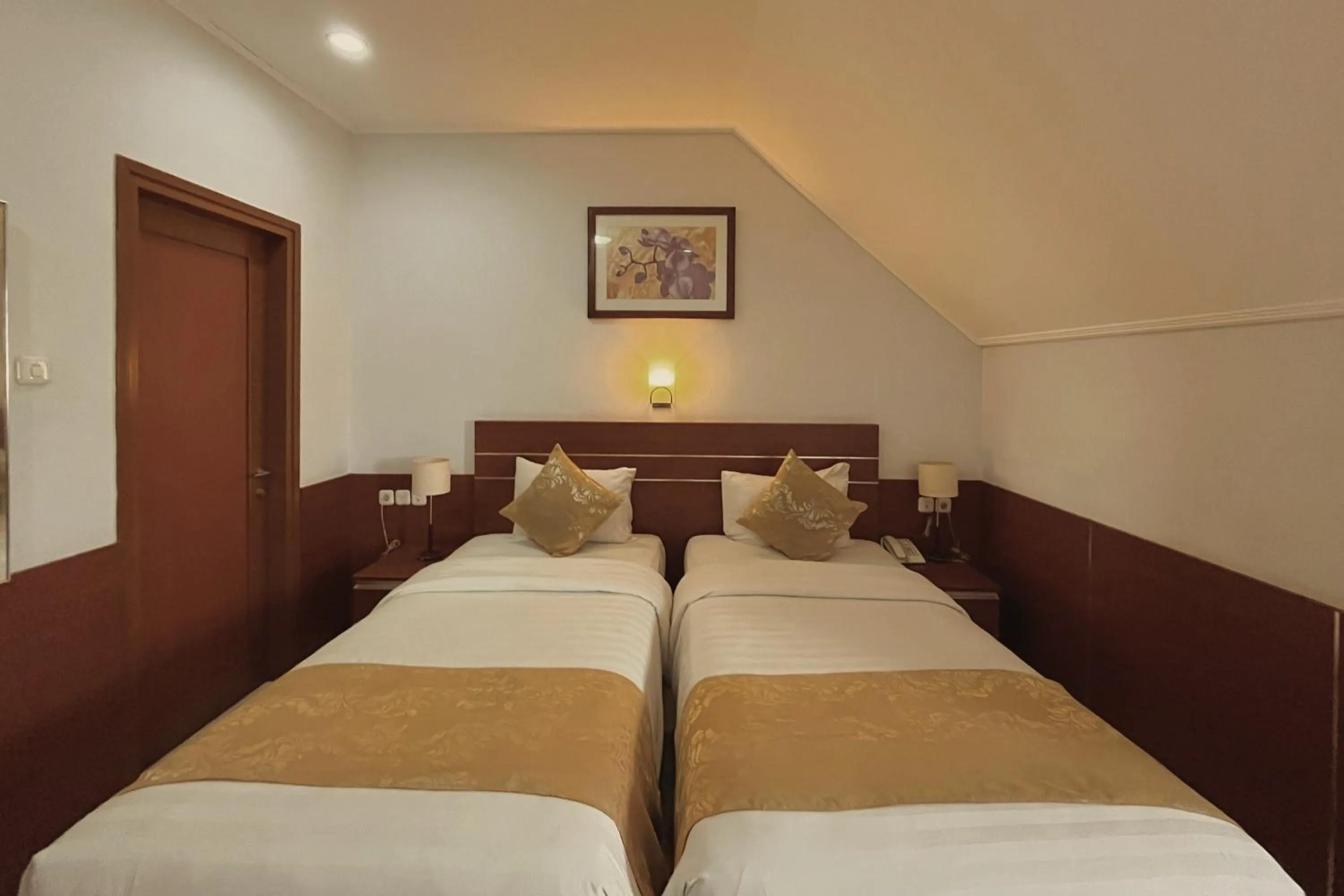 Bed in Ahadiat Hotel & Bungalow