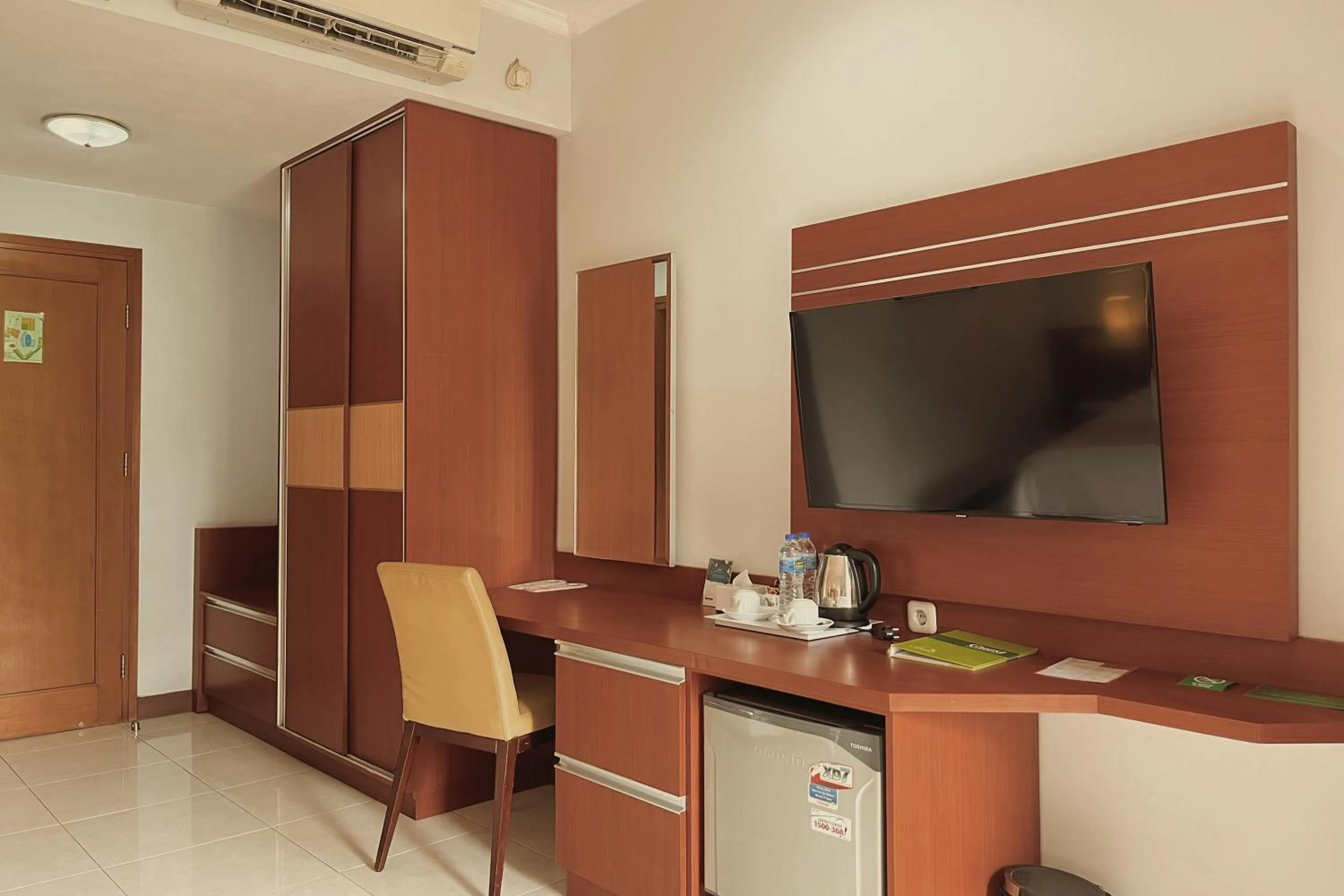 Bedroom in Ahadiat Hotel & Bungalow