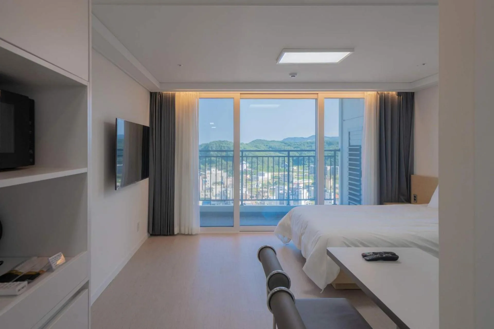 Bed in The Ocean by Owners hotel Yangyang