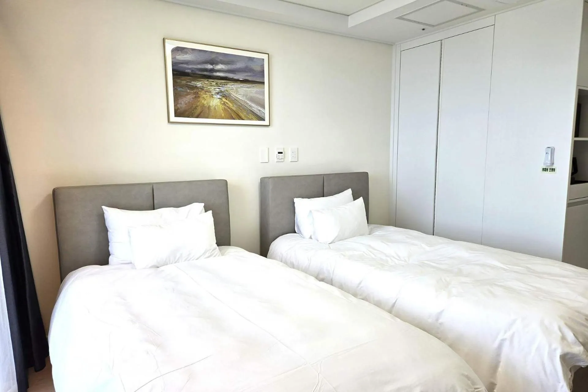 Bed in The Ocean by Owners hotel Yangyang