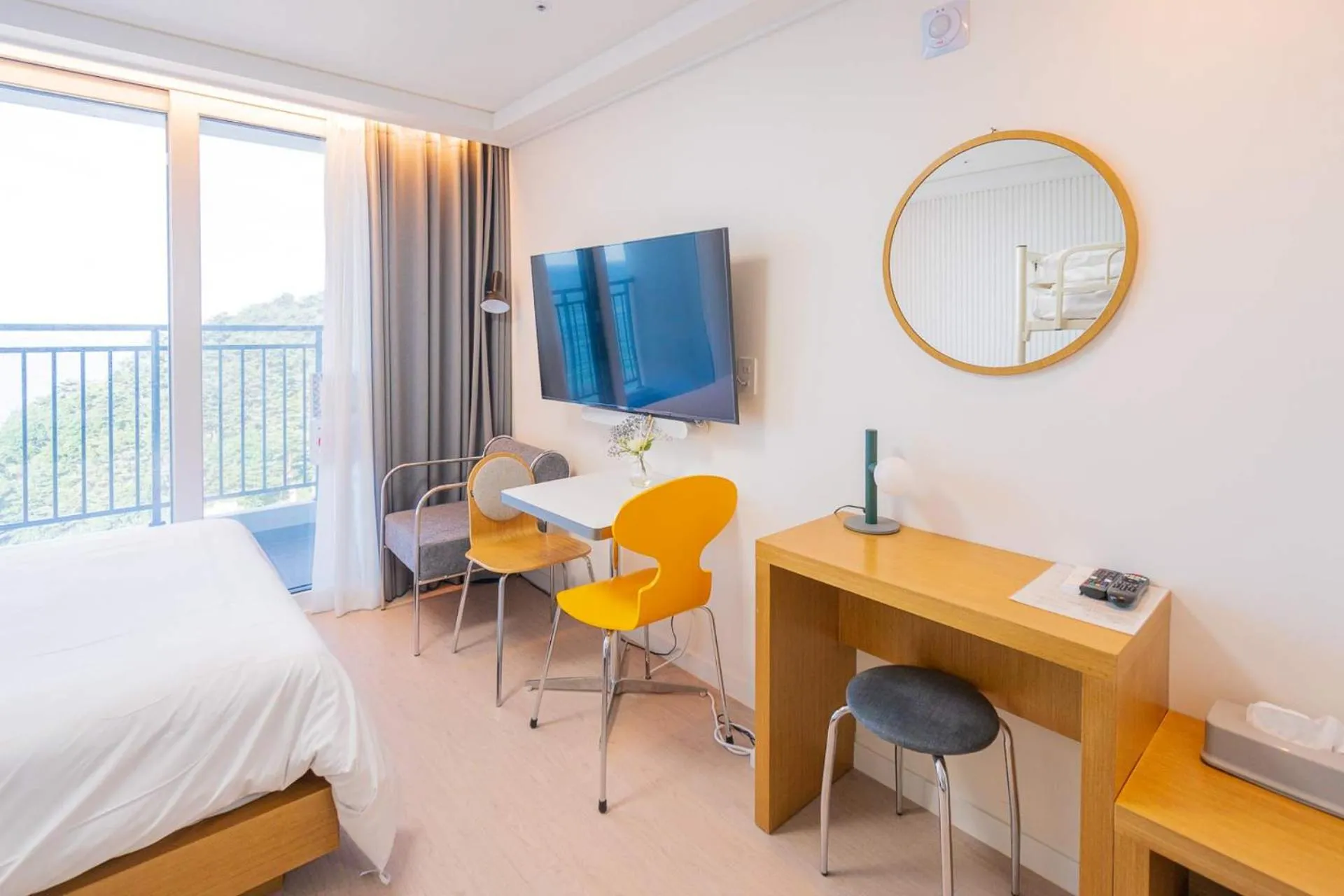 Bed in The Ocean by Owners hotel Yangyang