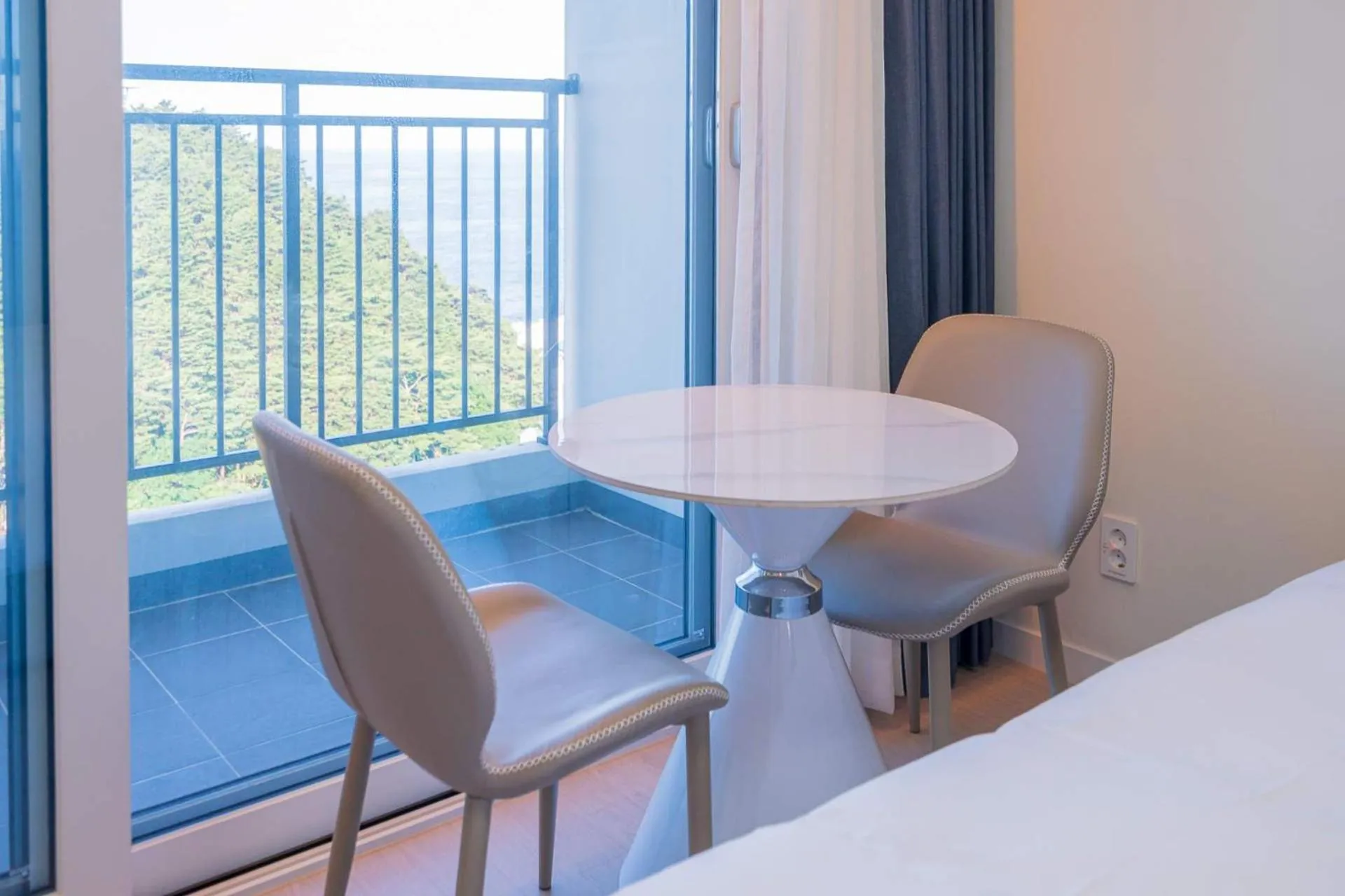 Bed in The Ocean by Owners hotel Yangyang