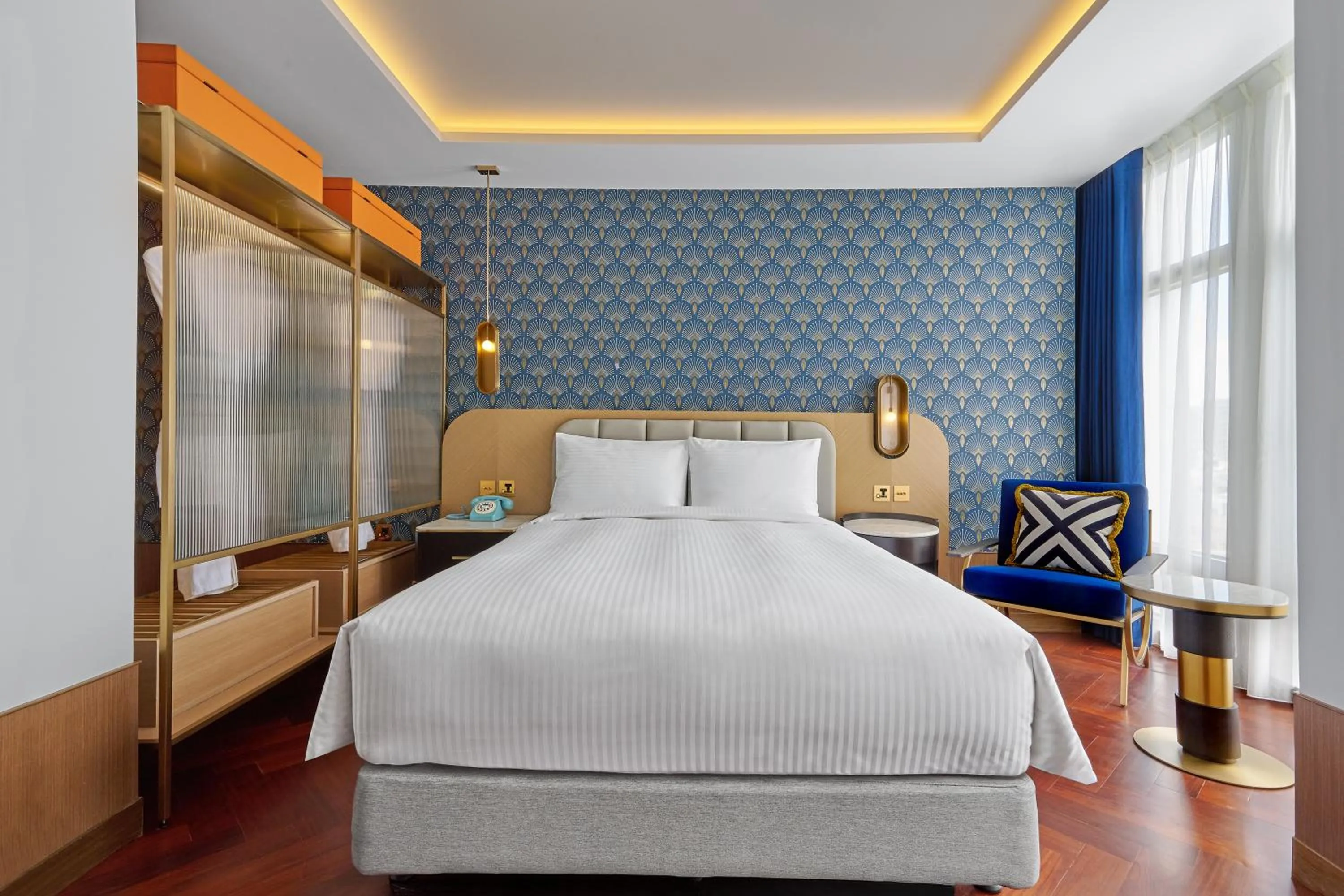 Photo of the whole room, Bed in OKU Hotel