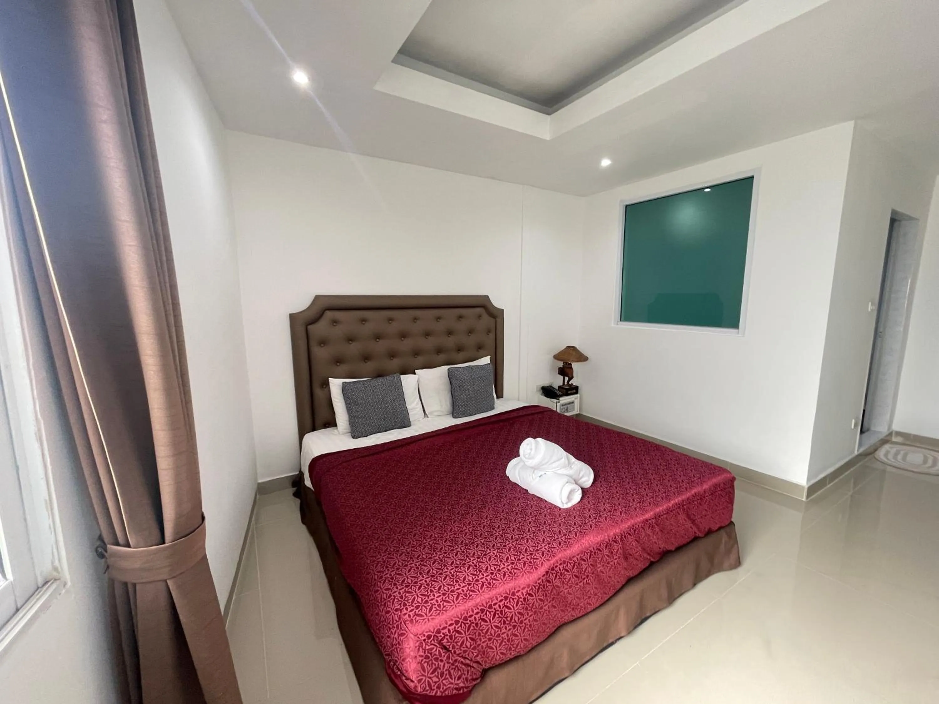 Photo of the whole room, Bed in W-9 Hotel