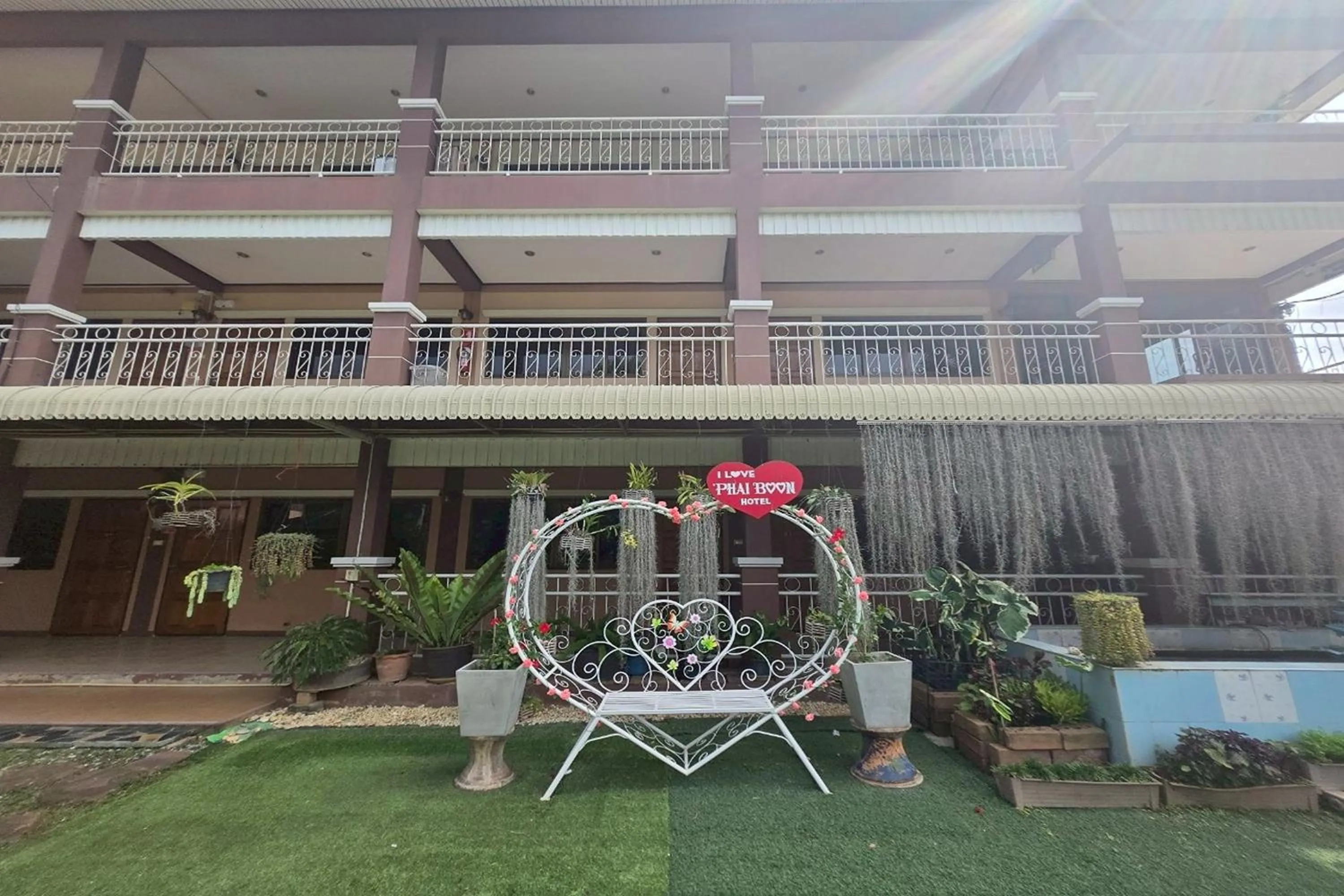 Property building in Phaiboon Hotel & Resort