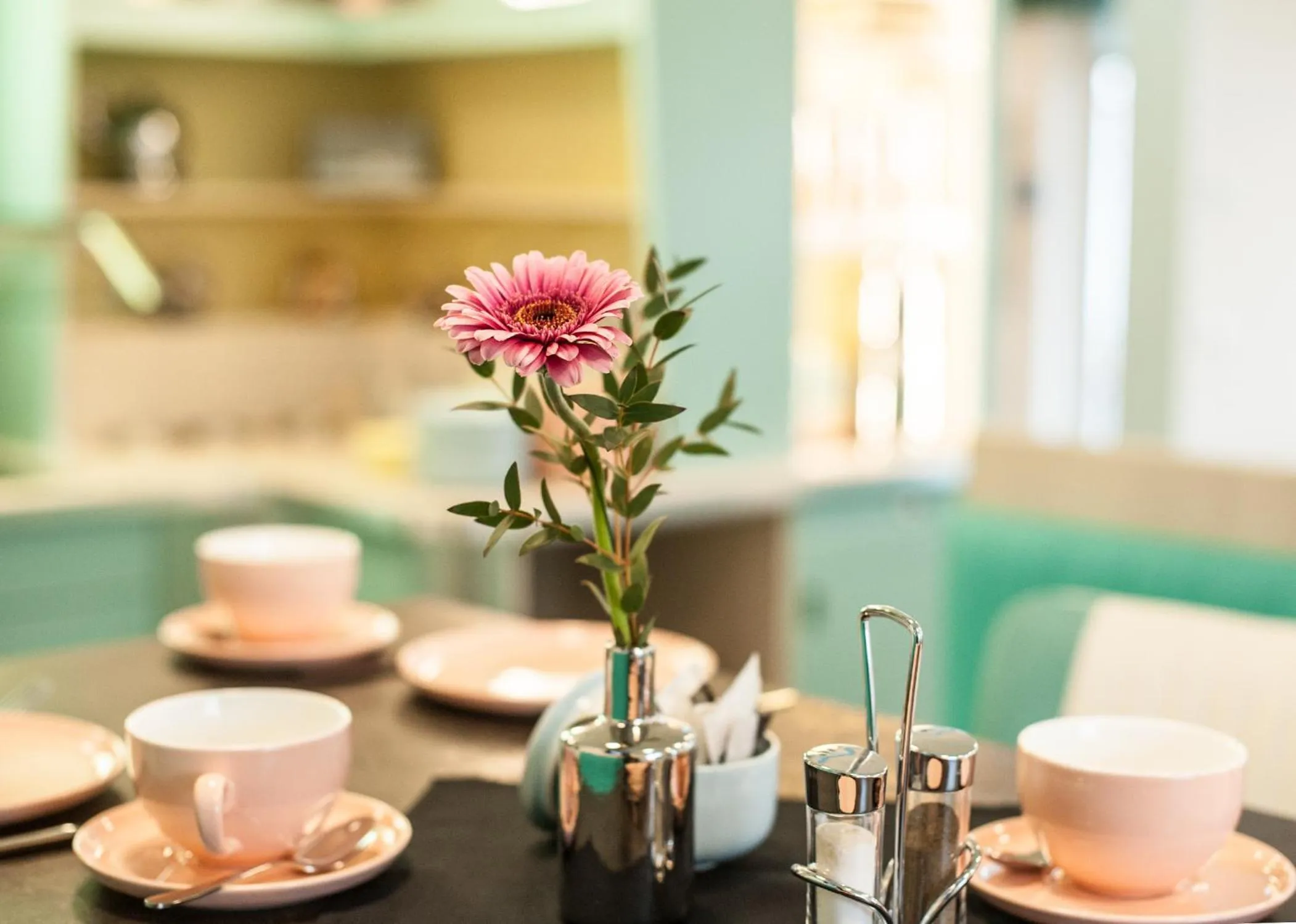 Restaurant/places to eat in Bernstein Hotel "50`s Seaside Motel"