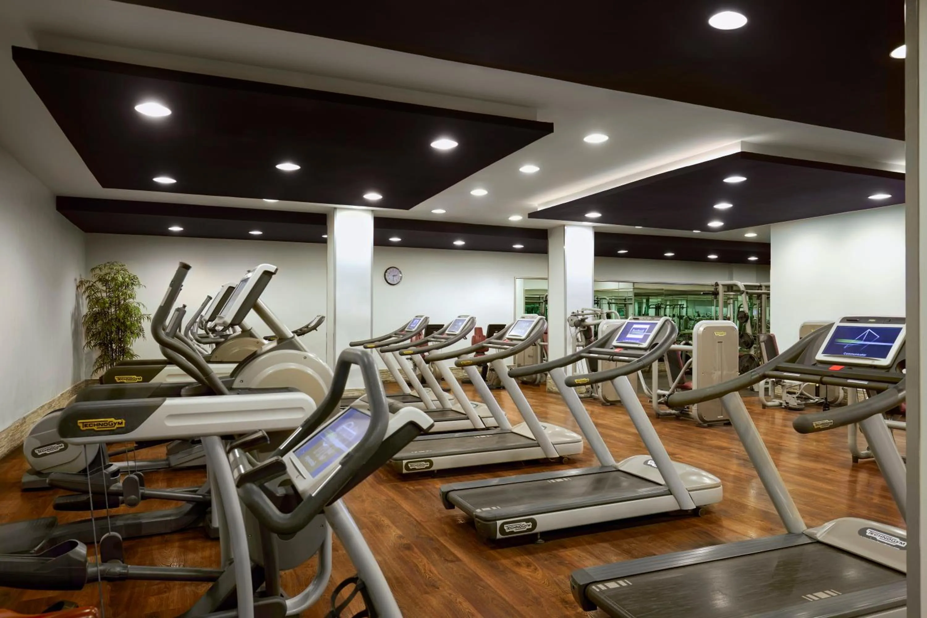 Fitness centre/facilities in Royal Maxim Palace Kempinski Cairo