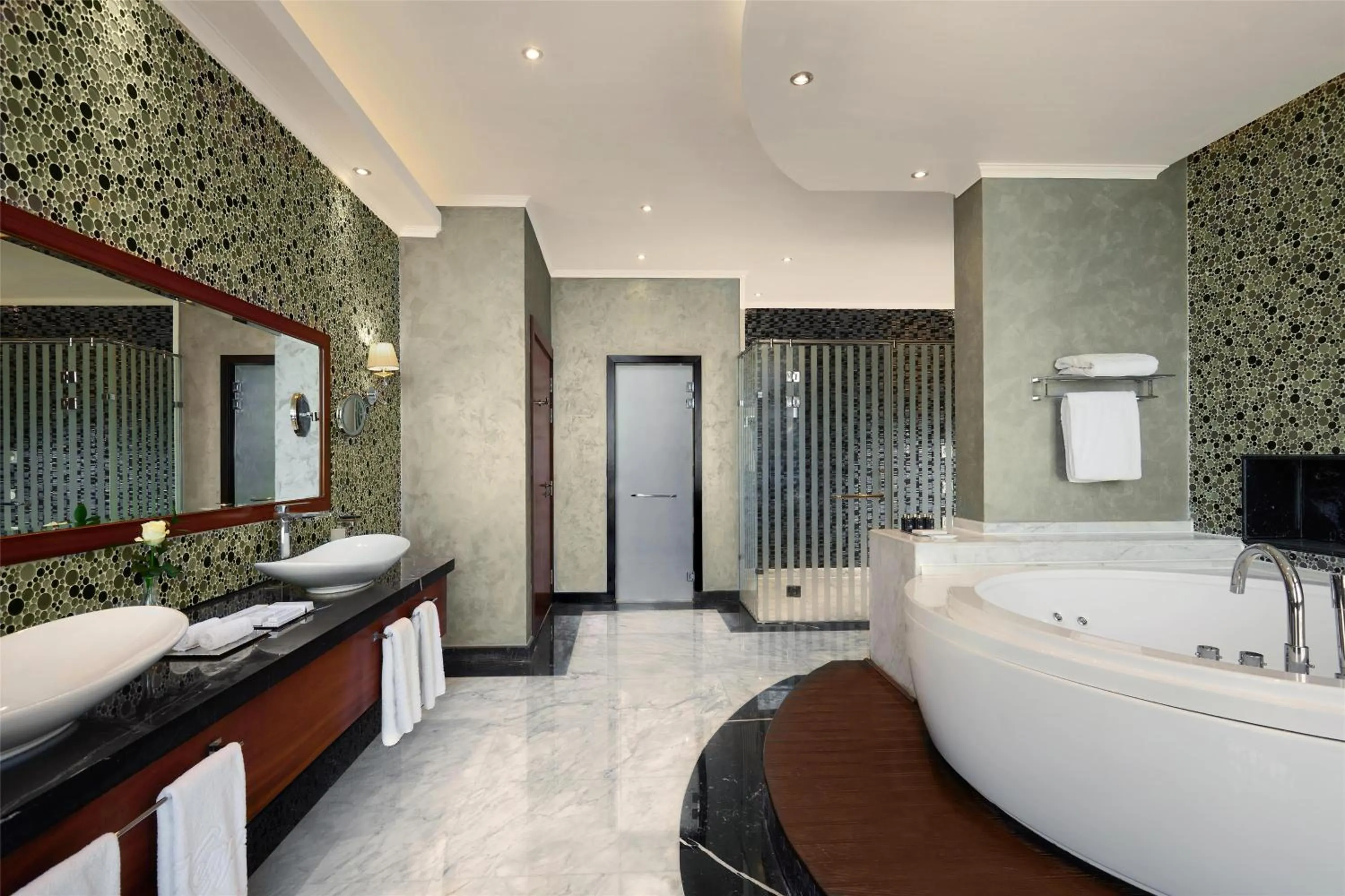 Bedroom in Royal Maxim Palace Kempinski Cairo