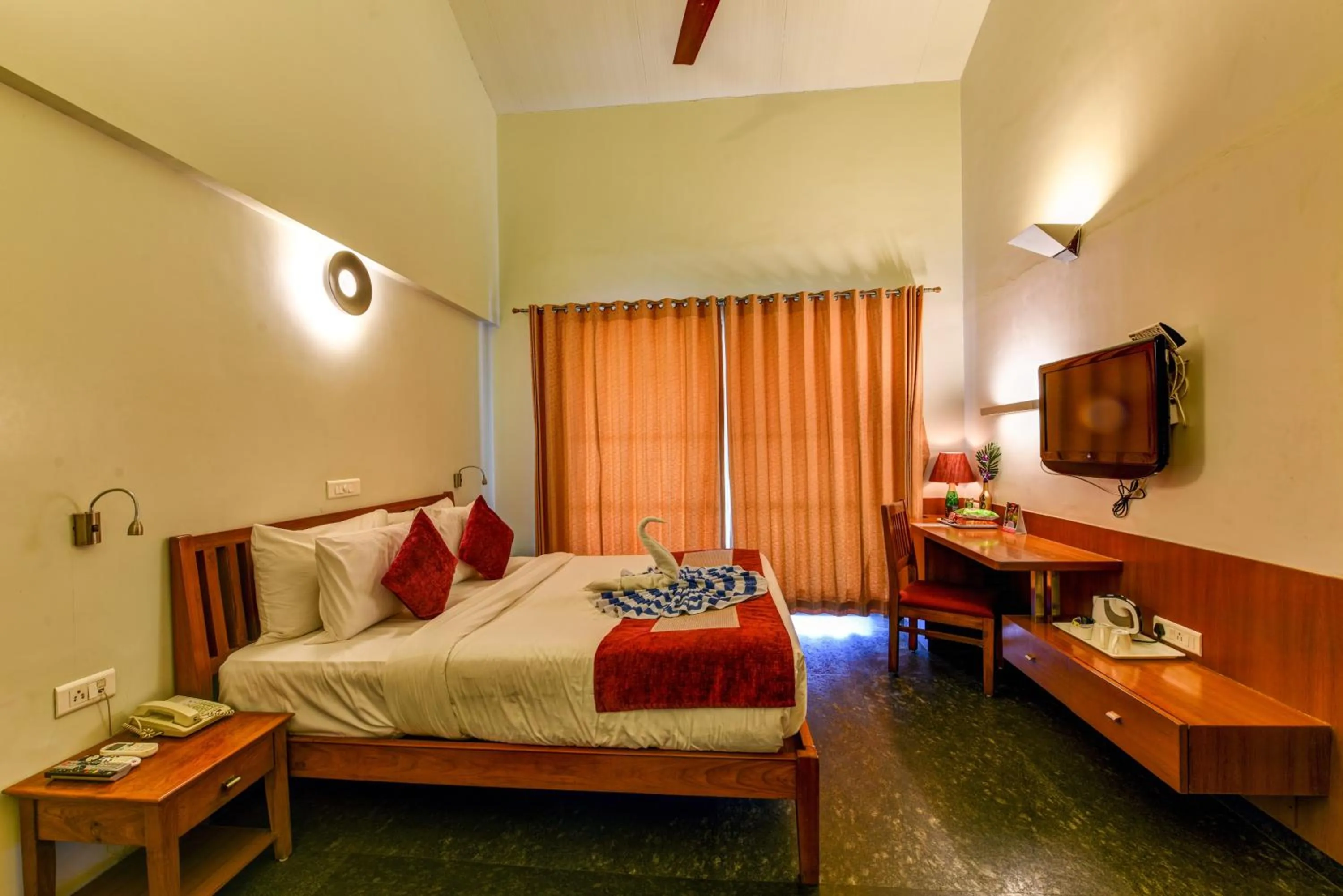 Bed in Regenta Resort Soma Vine Village Nashik