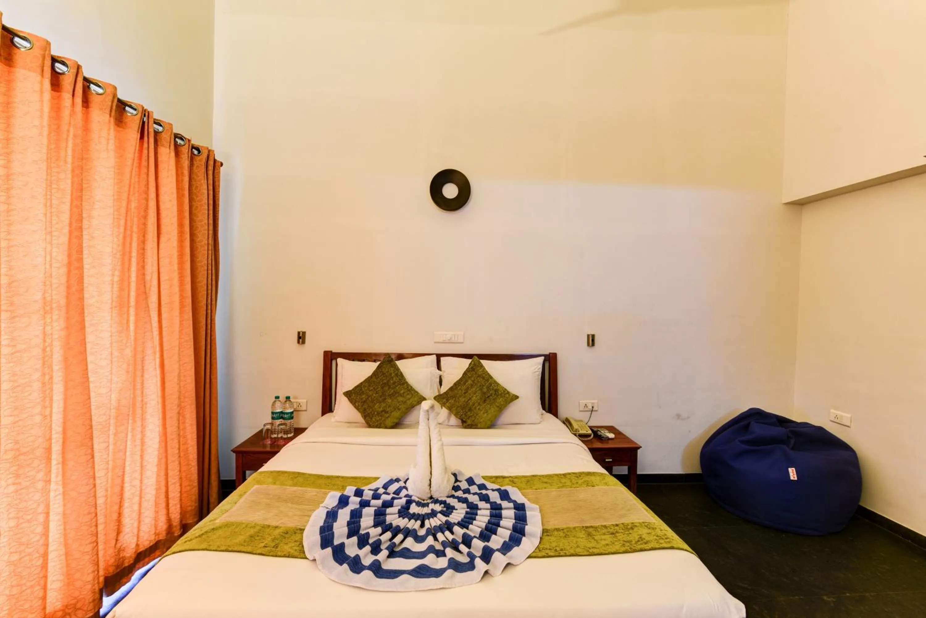 Bed in Regenta Resort Soma Vine Village Nashik
