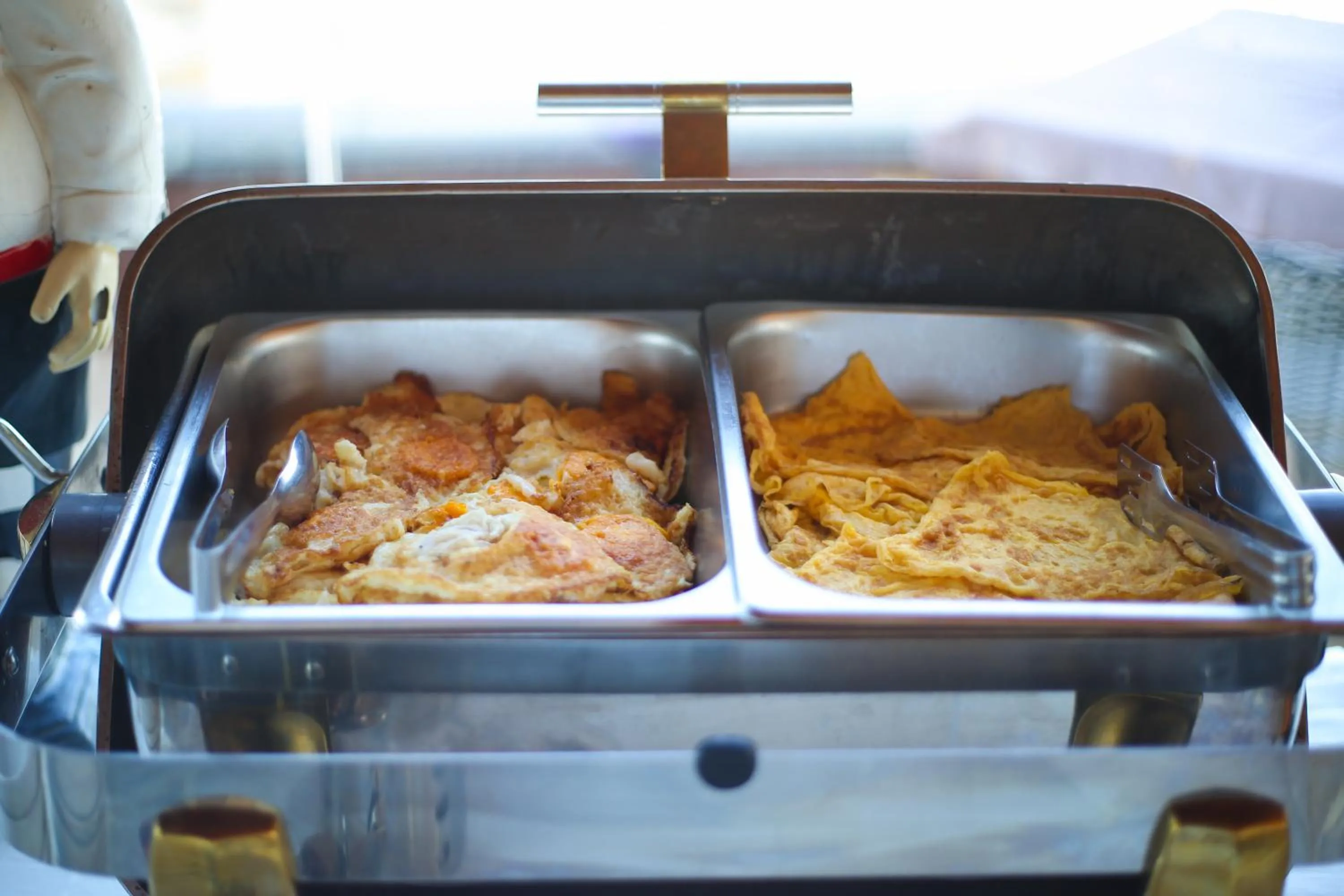 Food and drinks in Aliko Hotel