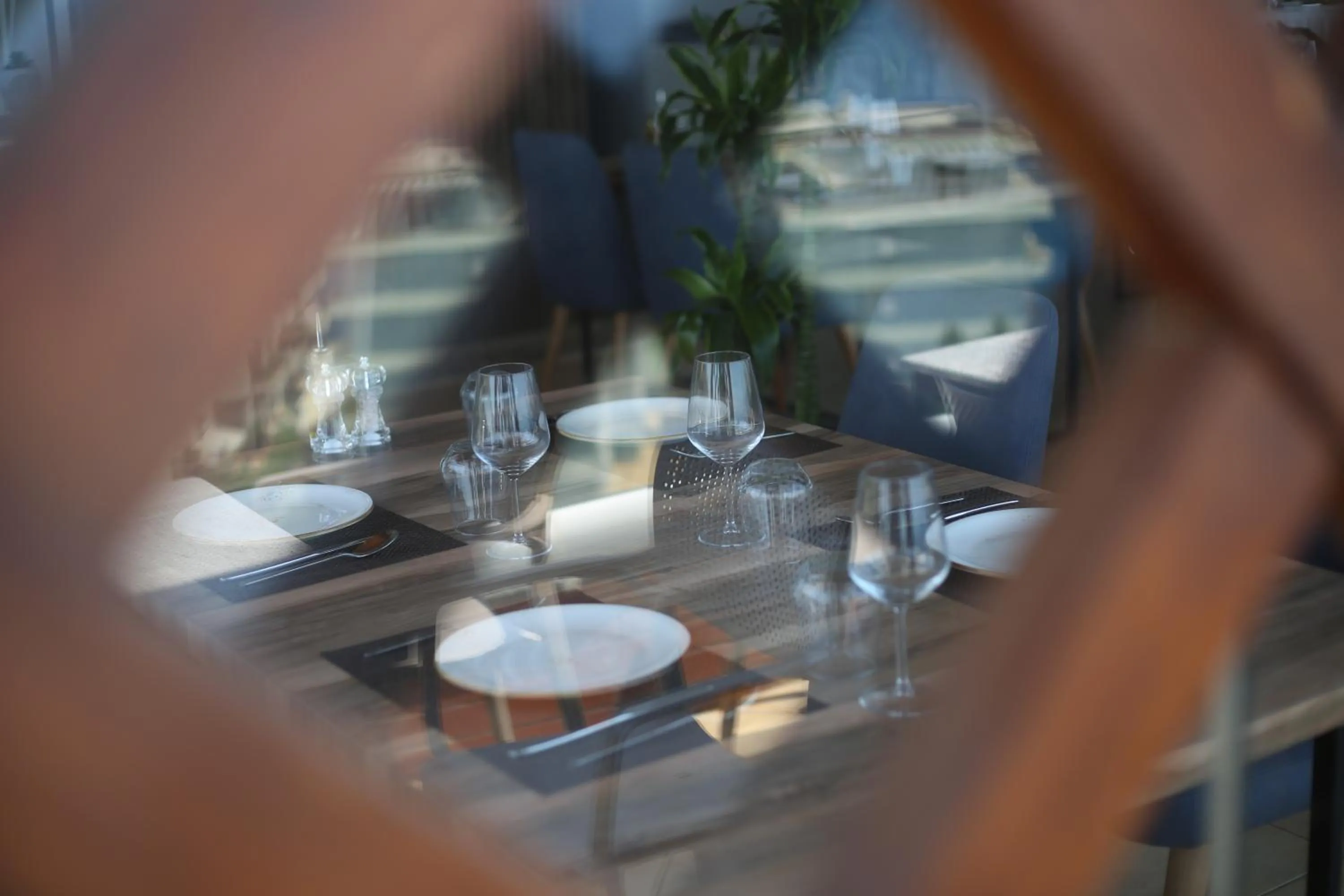 Restaurant/places to eat in Aliko Hotel