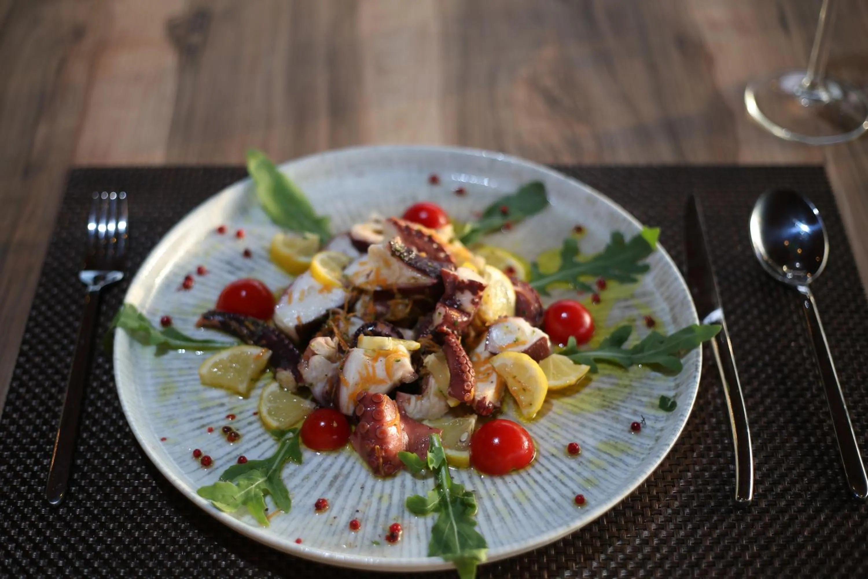 Food and drinks in Aliko Hotel