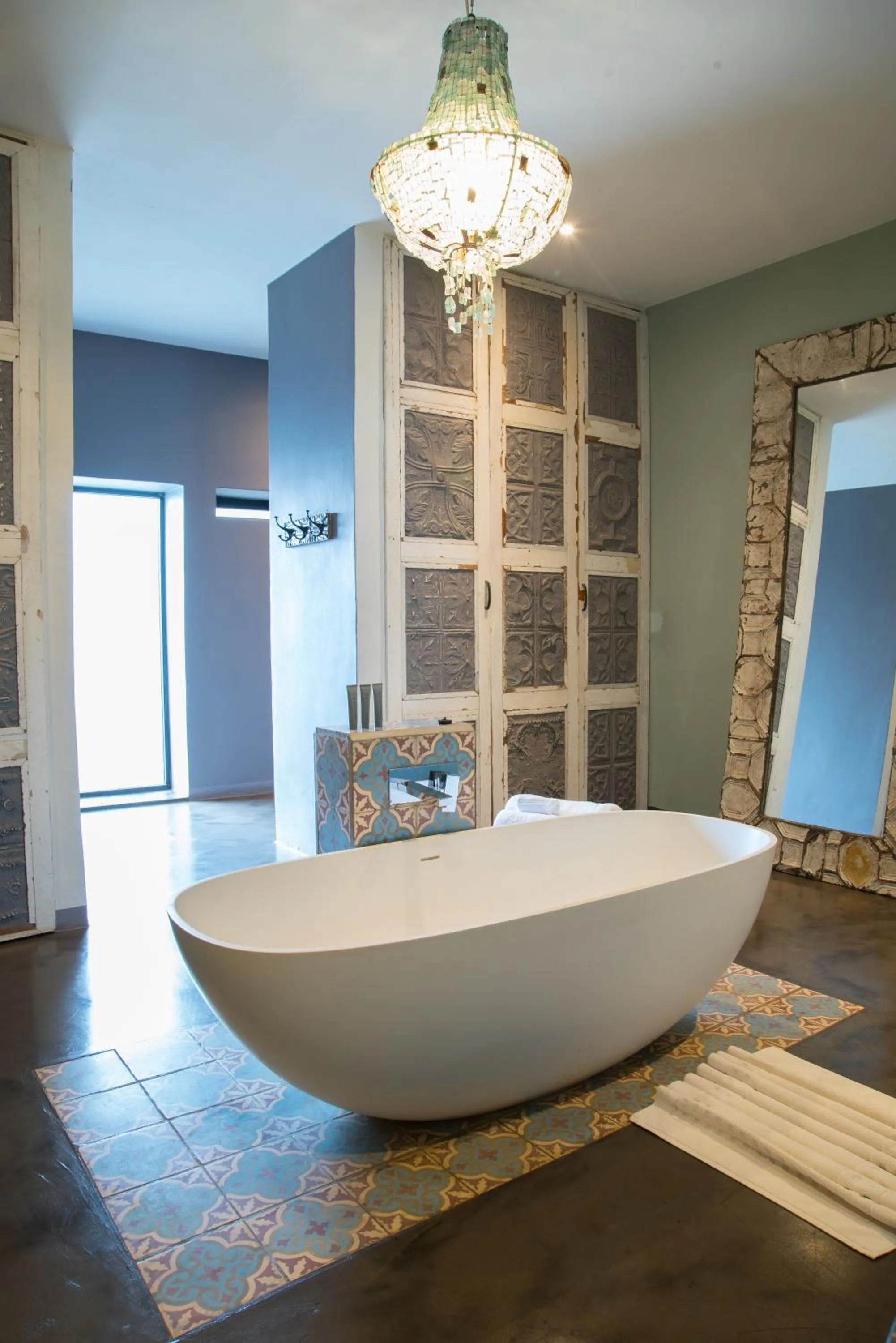 Bathroom in Latitude 13 Degrees