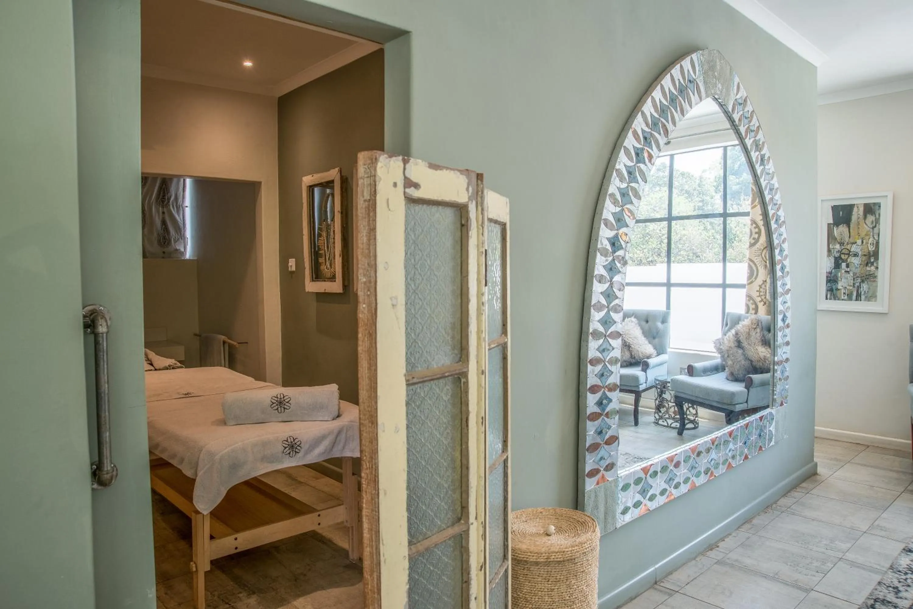 Spa and wellness centre/facilities, Bed in Latitude 13 Degrees