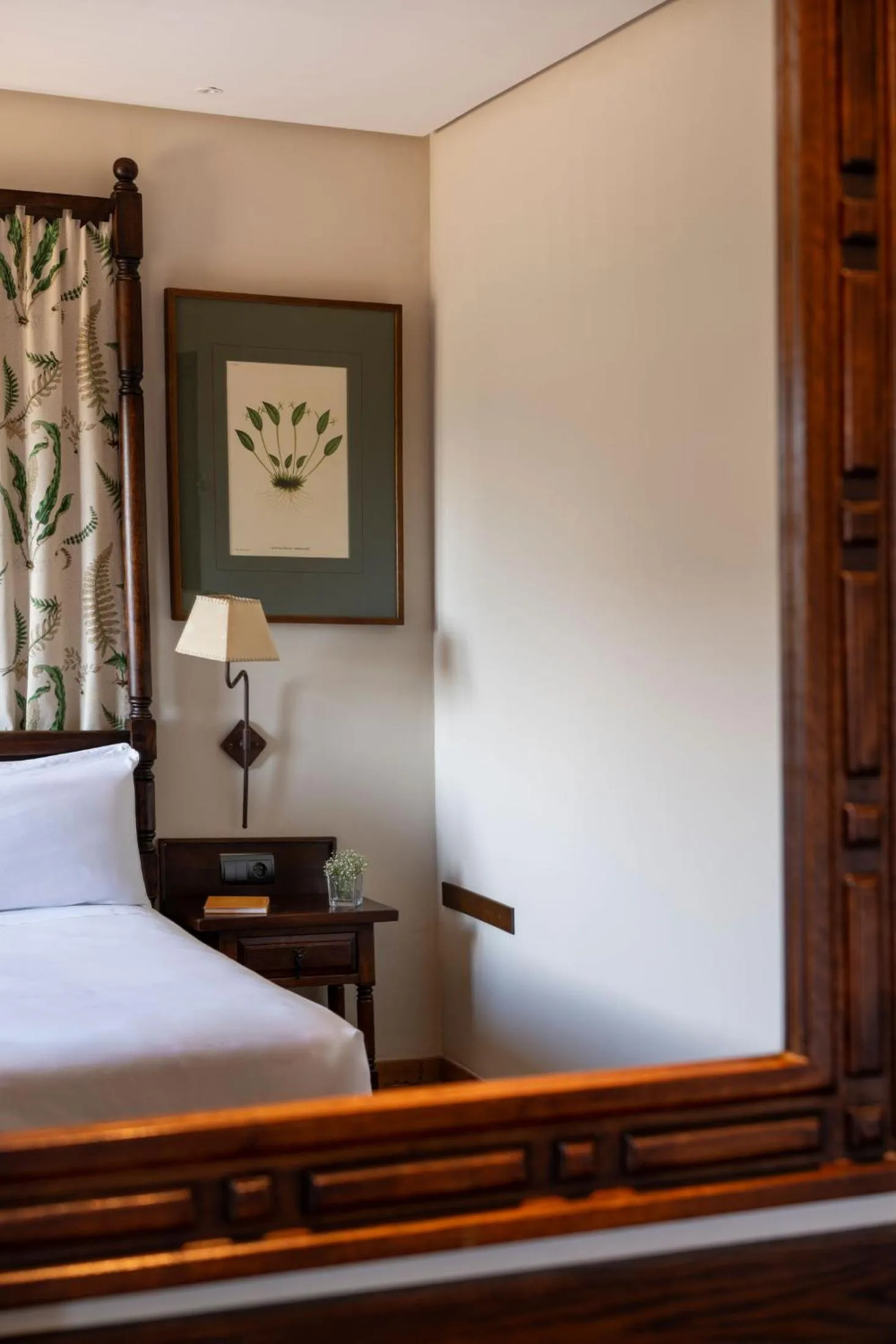 Decorative detail, Bed in Parador de Sos del Rey Católico